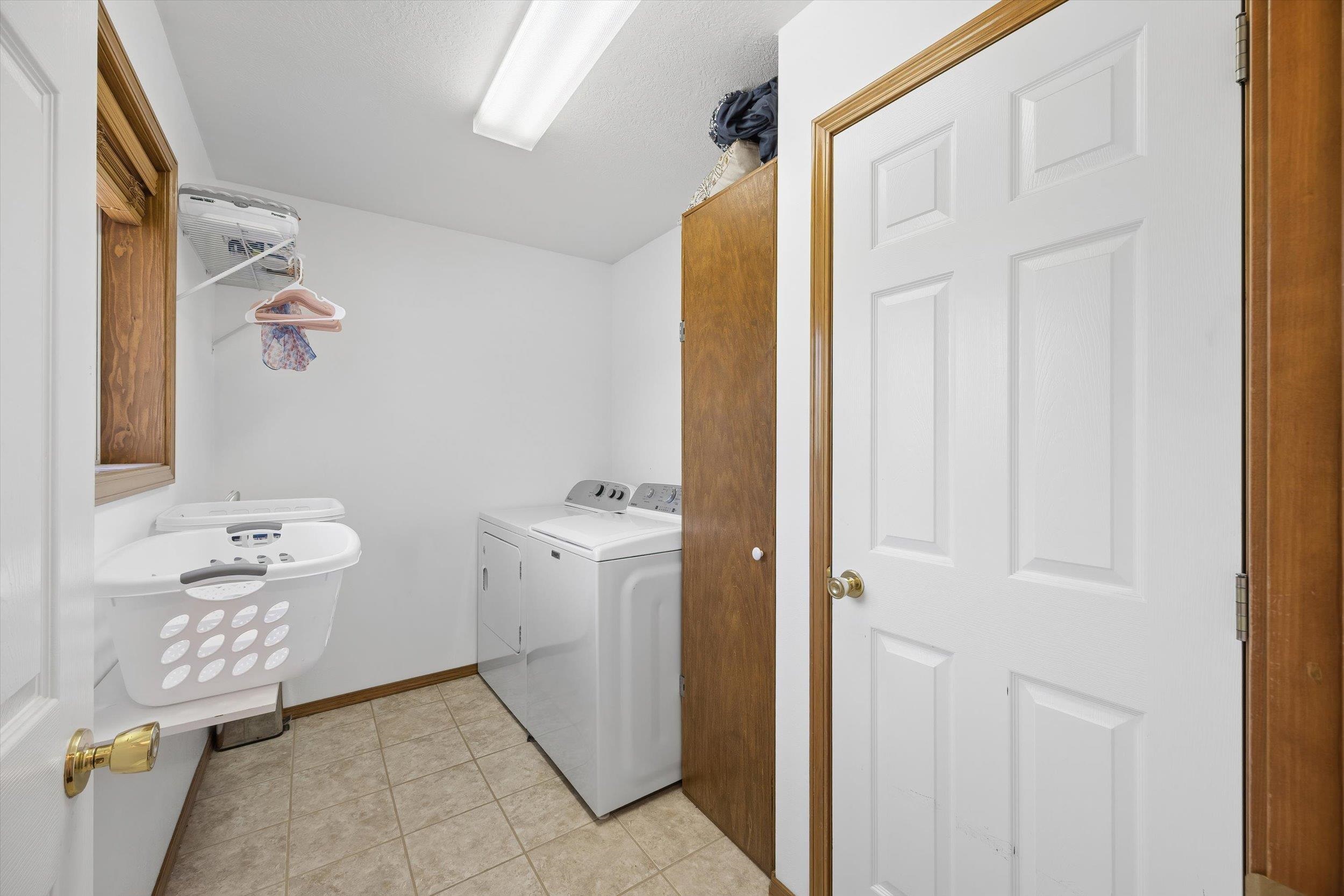 5611 E Nancy Ln - Photo 19