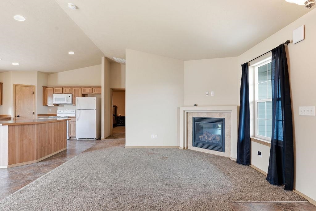 1708 E 6th St - Photo 4