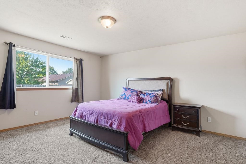 1708 E 6th St - Photo 19