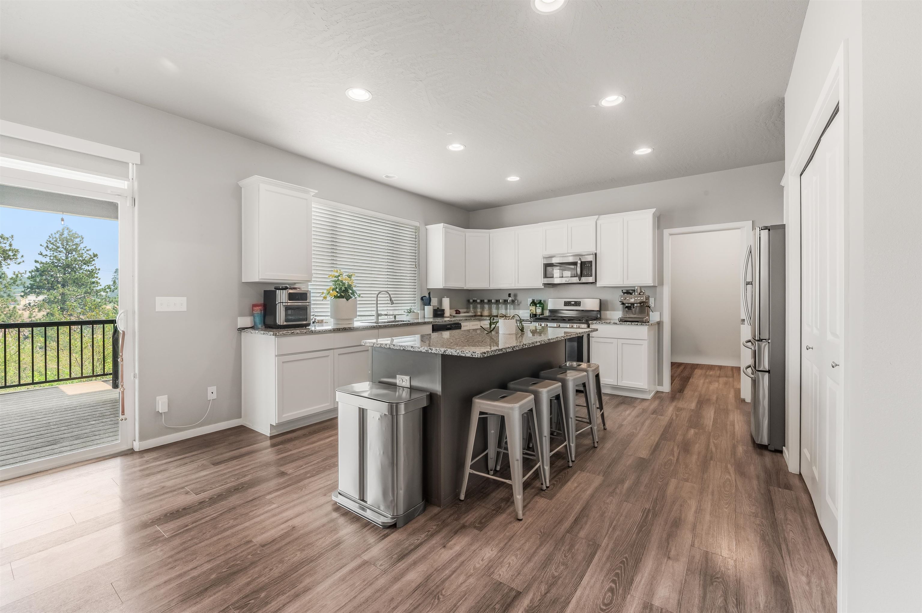 19875 E Riverwalk Ave - Photo 9