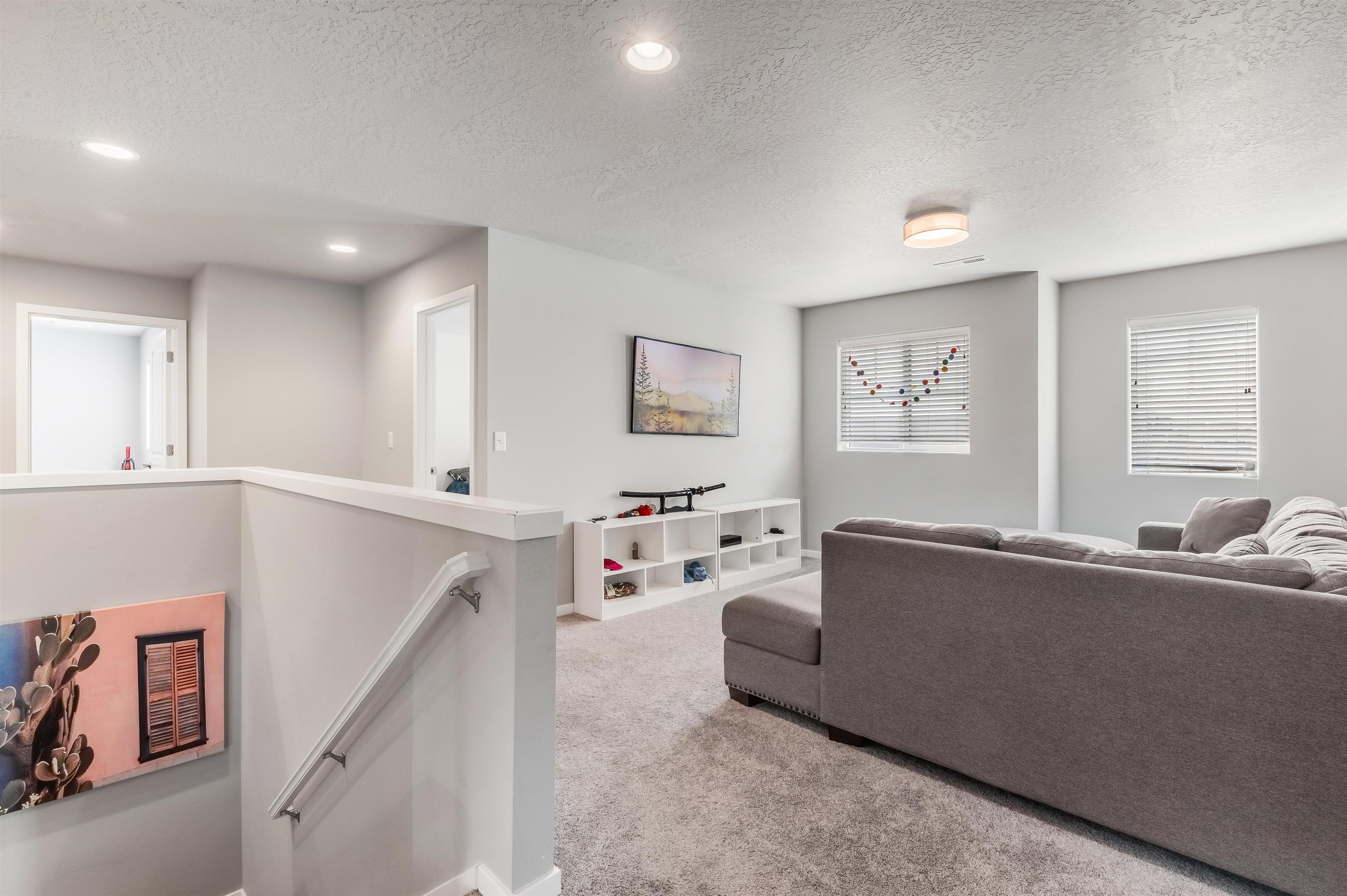19875 E Riverwalk Ave - Photo 18