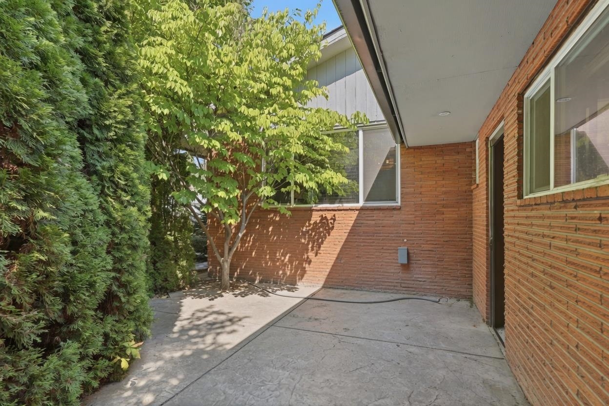 1210 E 17TH Ave - Photo 25