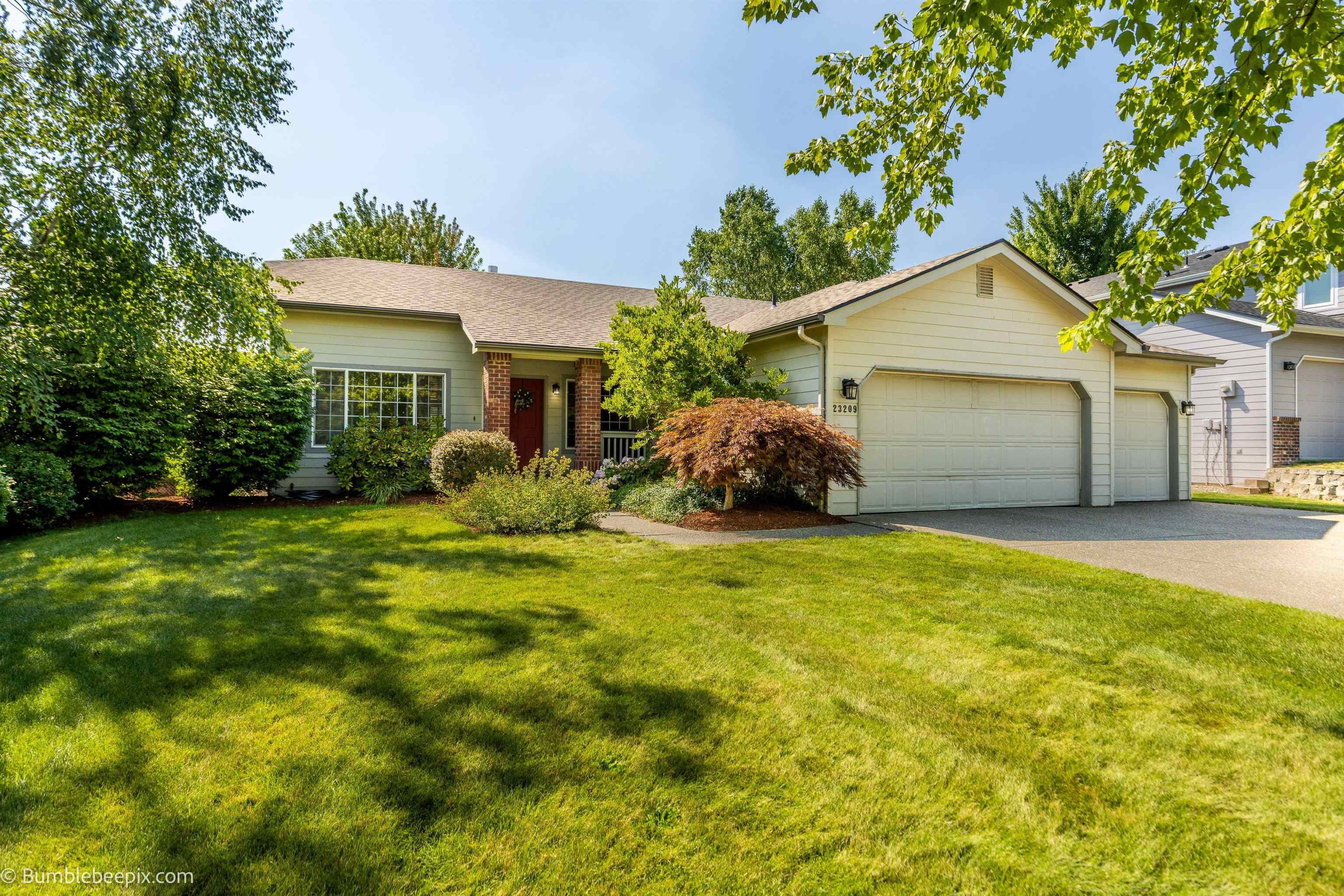 23209 E Settler Dr - Photo 1