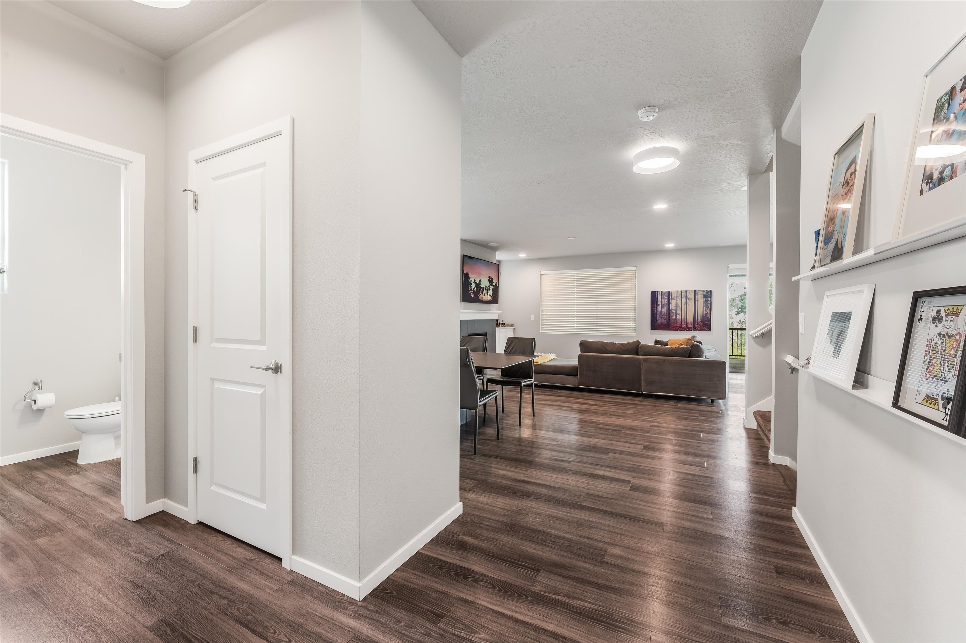 19875 E Riverwalk Ave - Photo 4