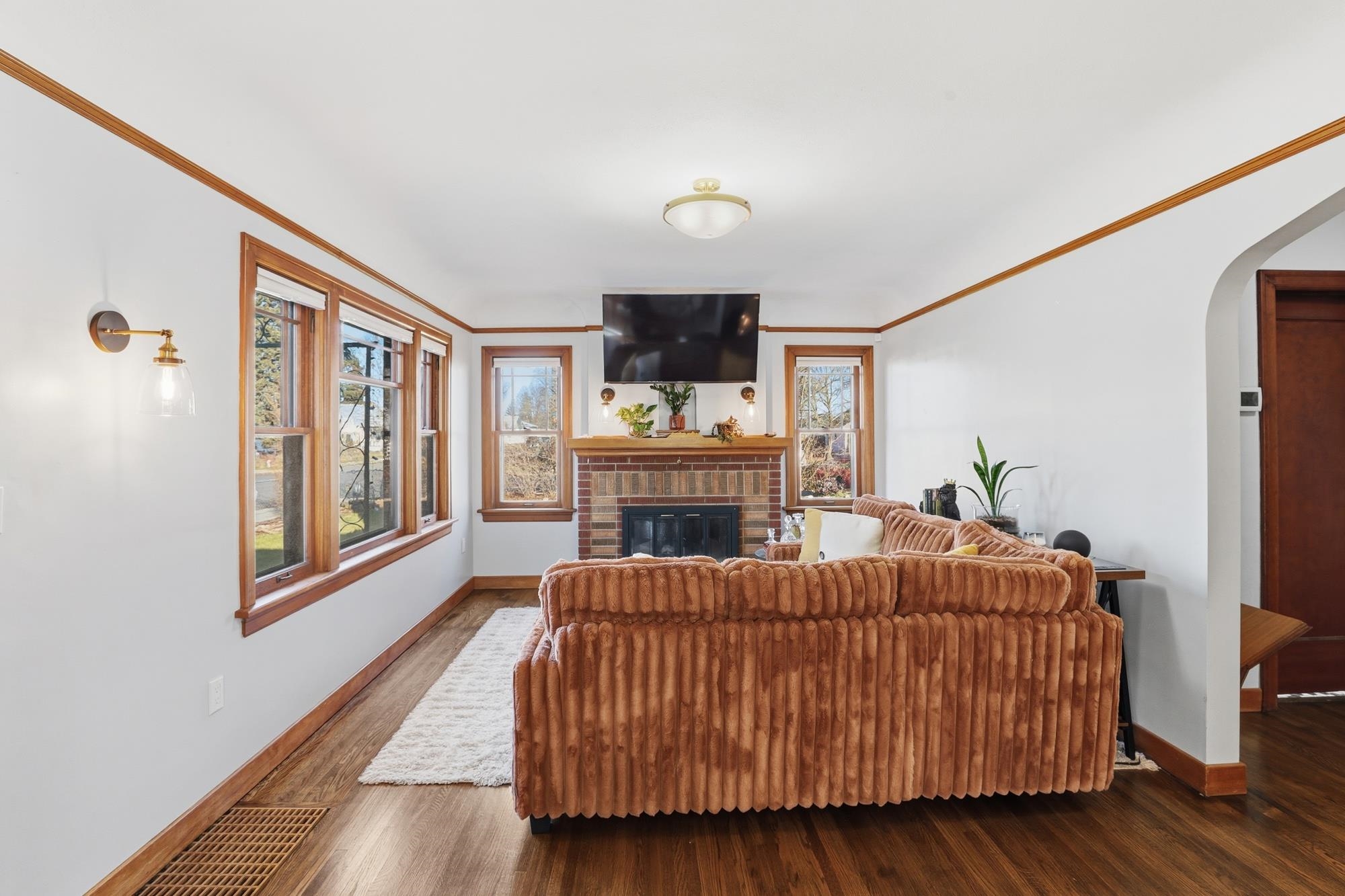 5038 E Commerce Ave - Photo 8