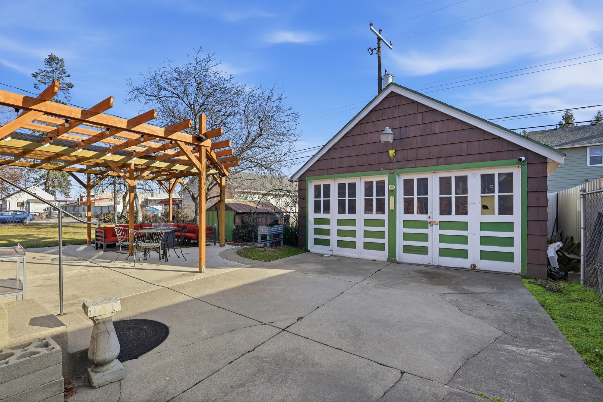5038 E Commerce Ave - Photo 37