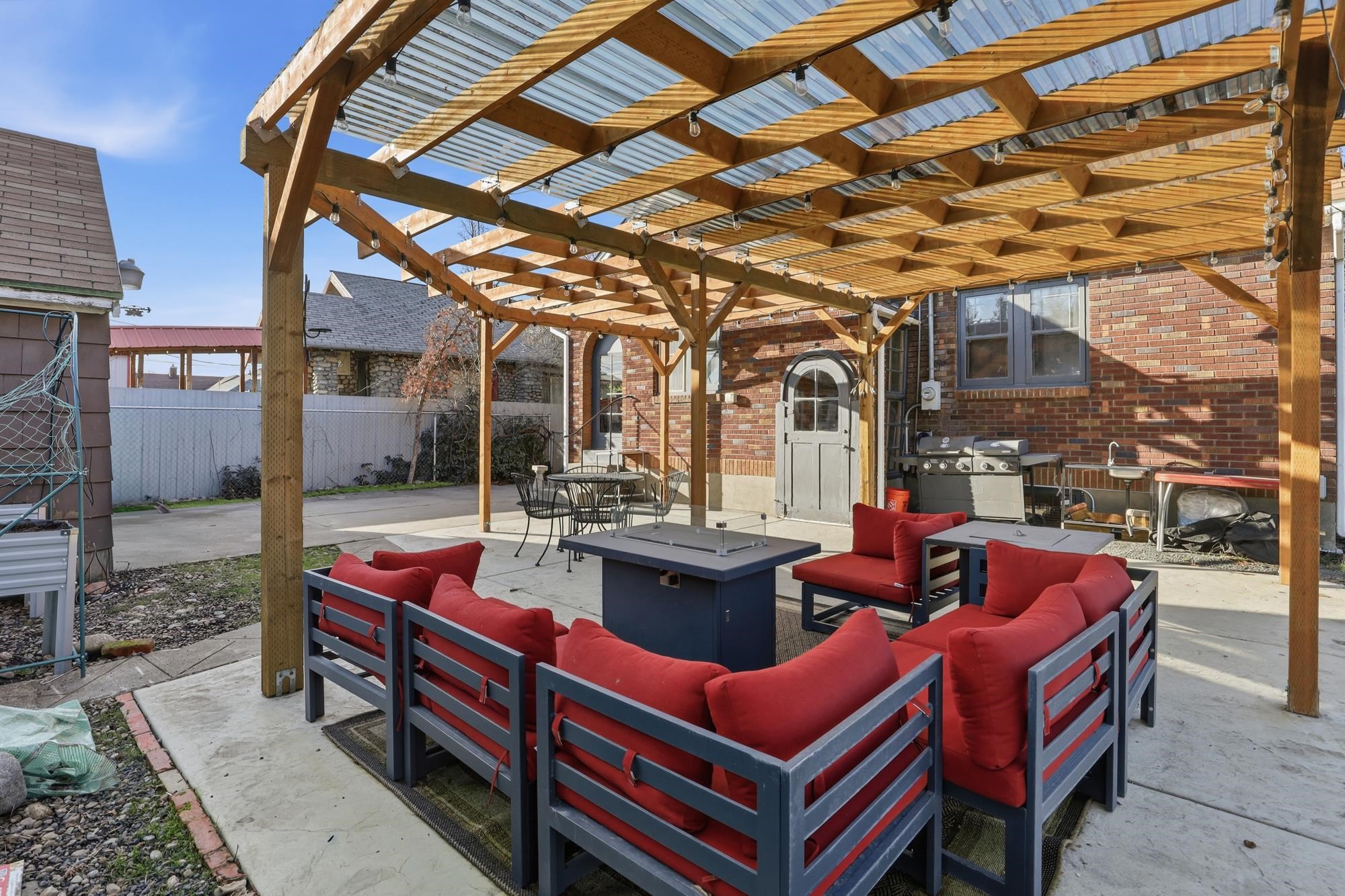 5038 E Commerce Ave - Photo 36