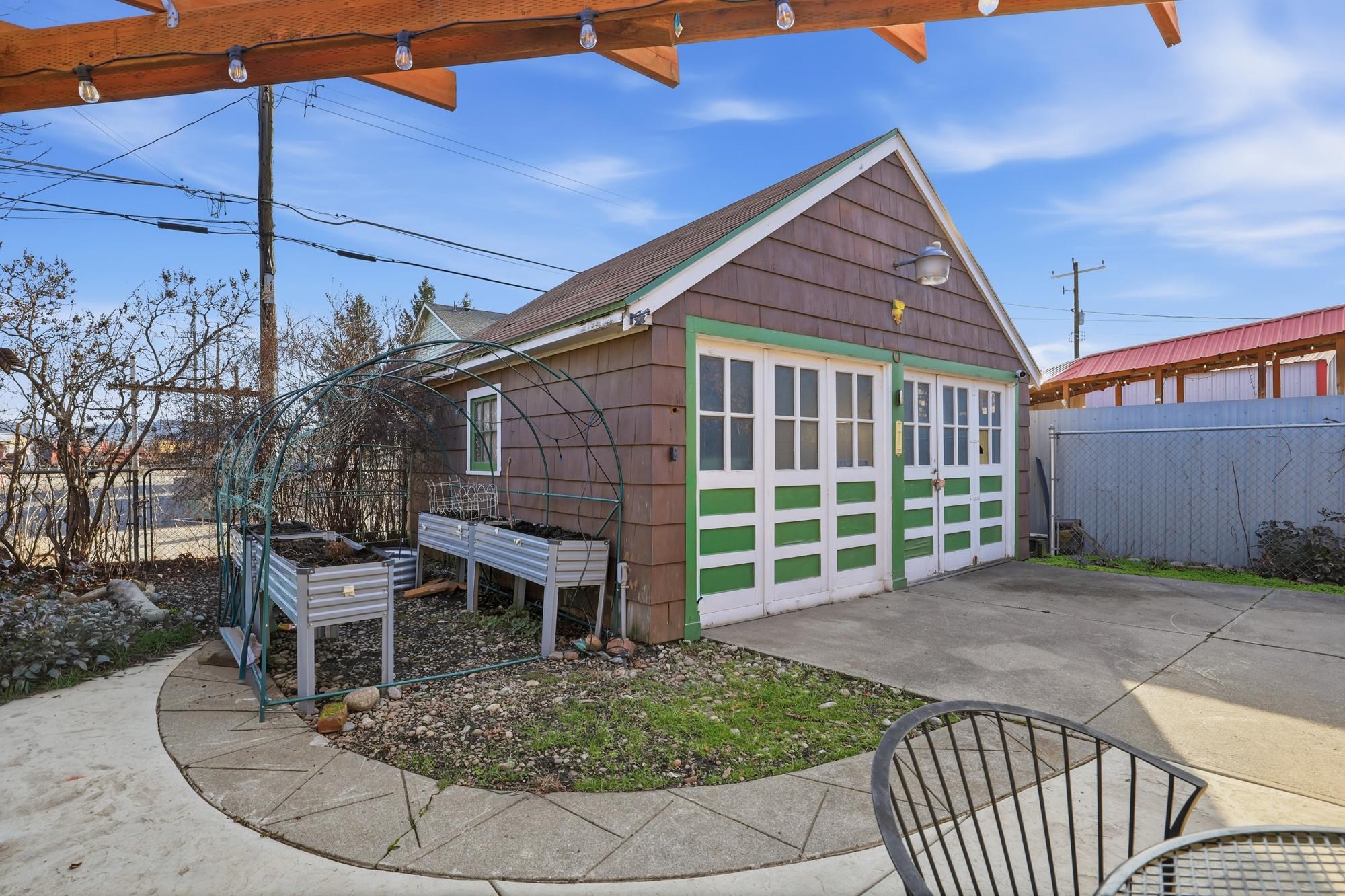 5038 E Commerce Ave - Photo 38