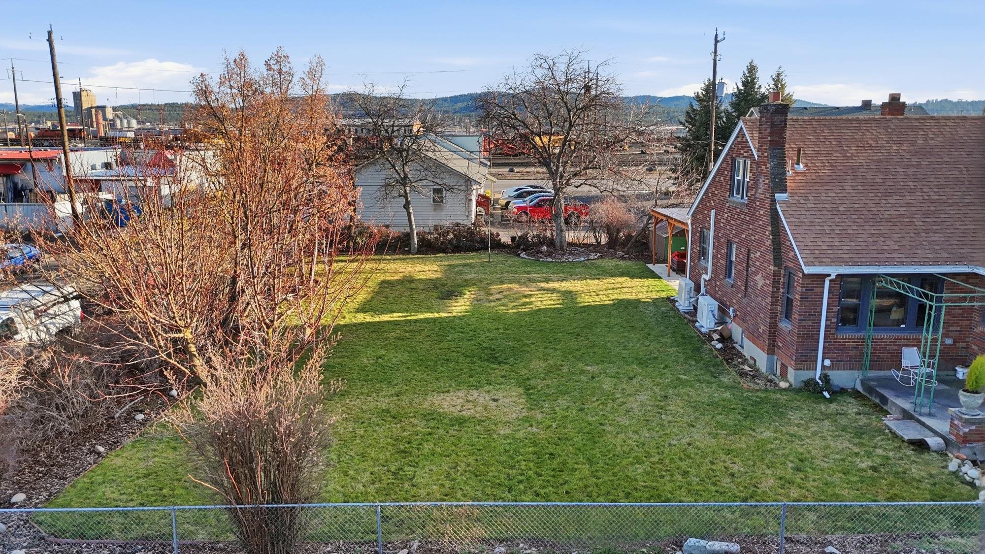 5038 E Commerce Ave - Photo 40