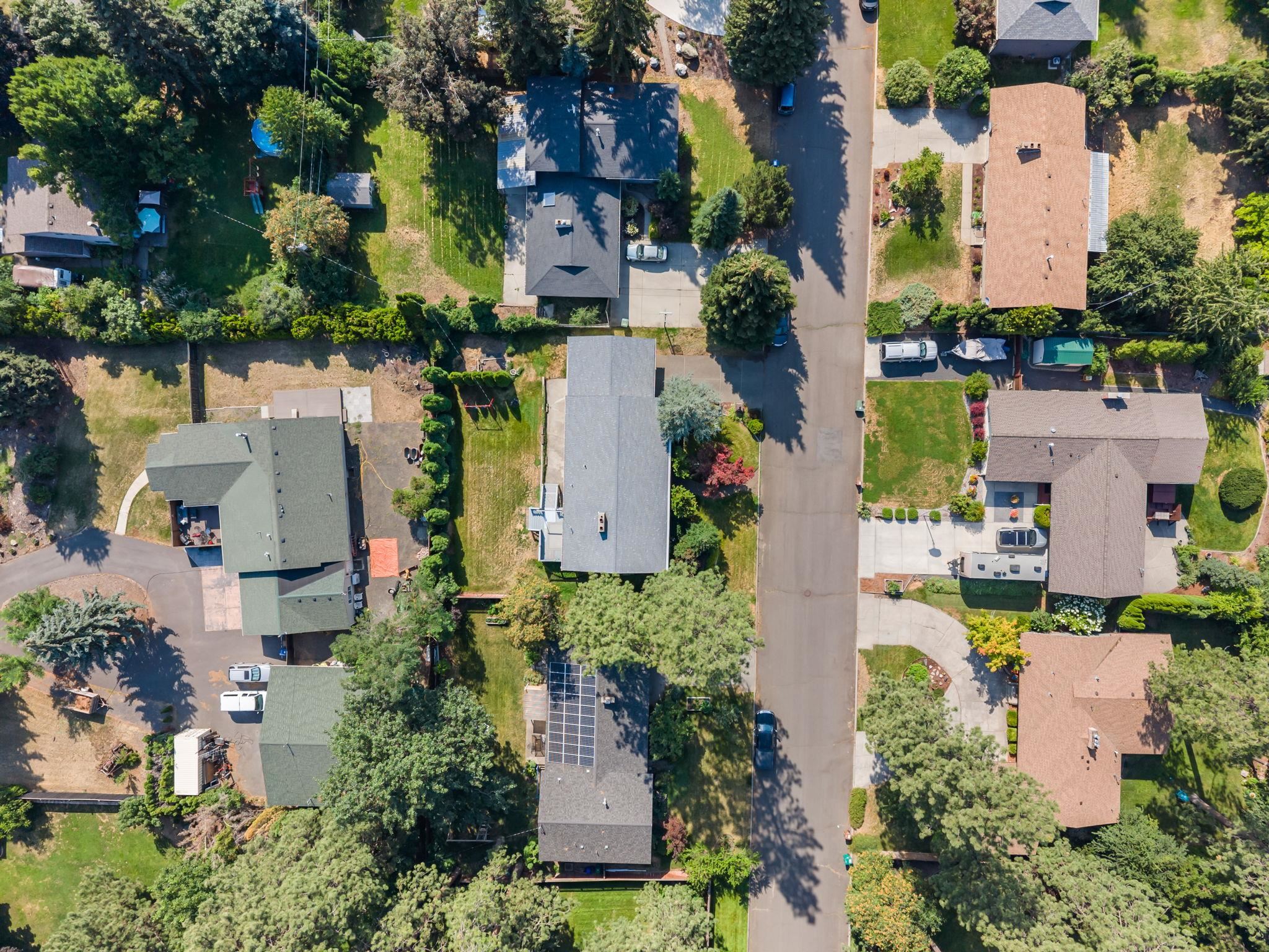 2504 E 40TH Ave - Photo 4
