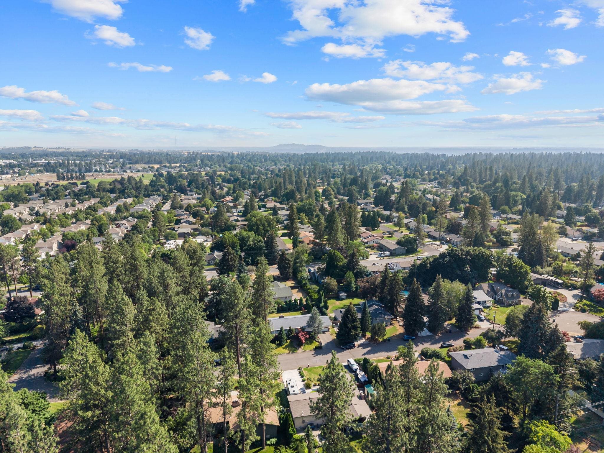2504 E 40TH Ave - Photo 6