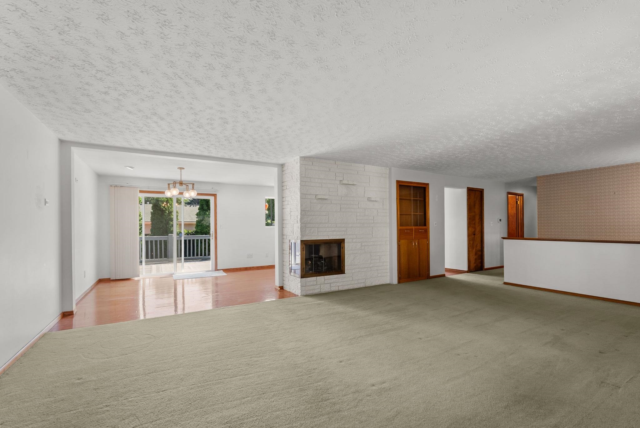 2504 E 40TH Ave - Photo 11