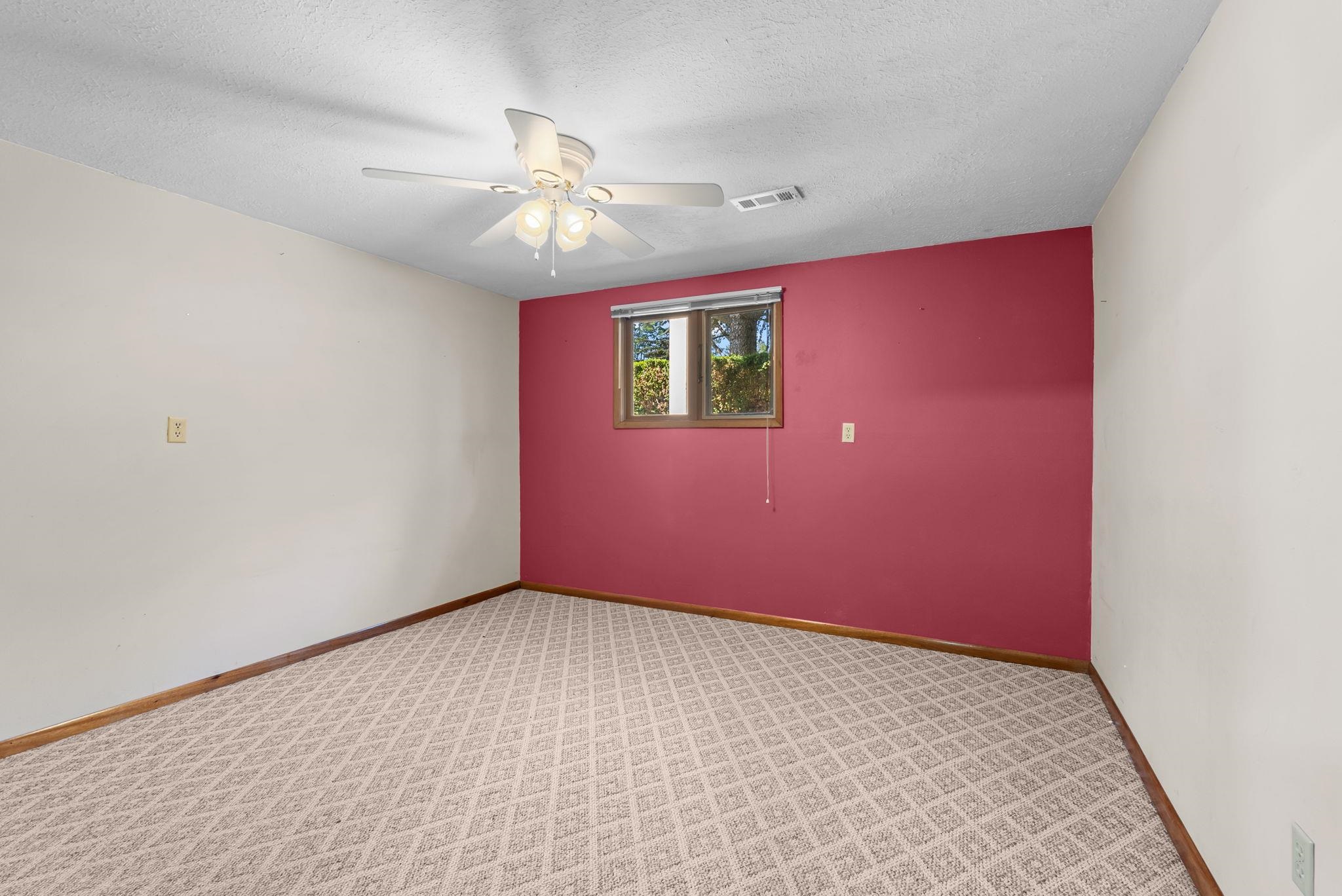 2504 E 40TH Ave - Photo 36