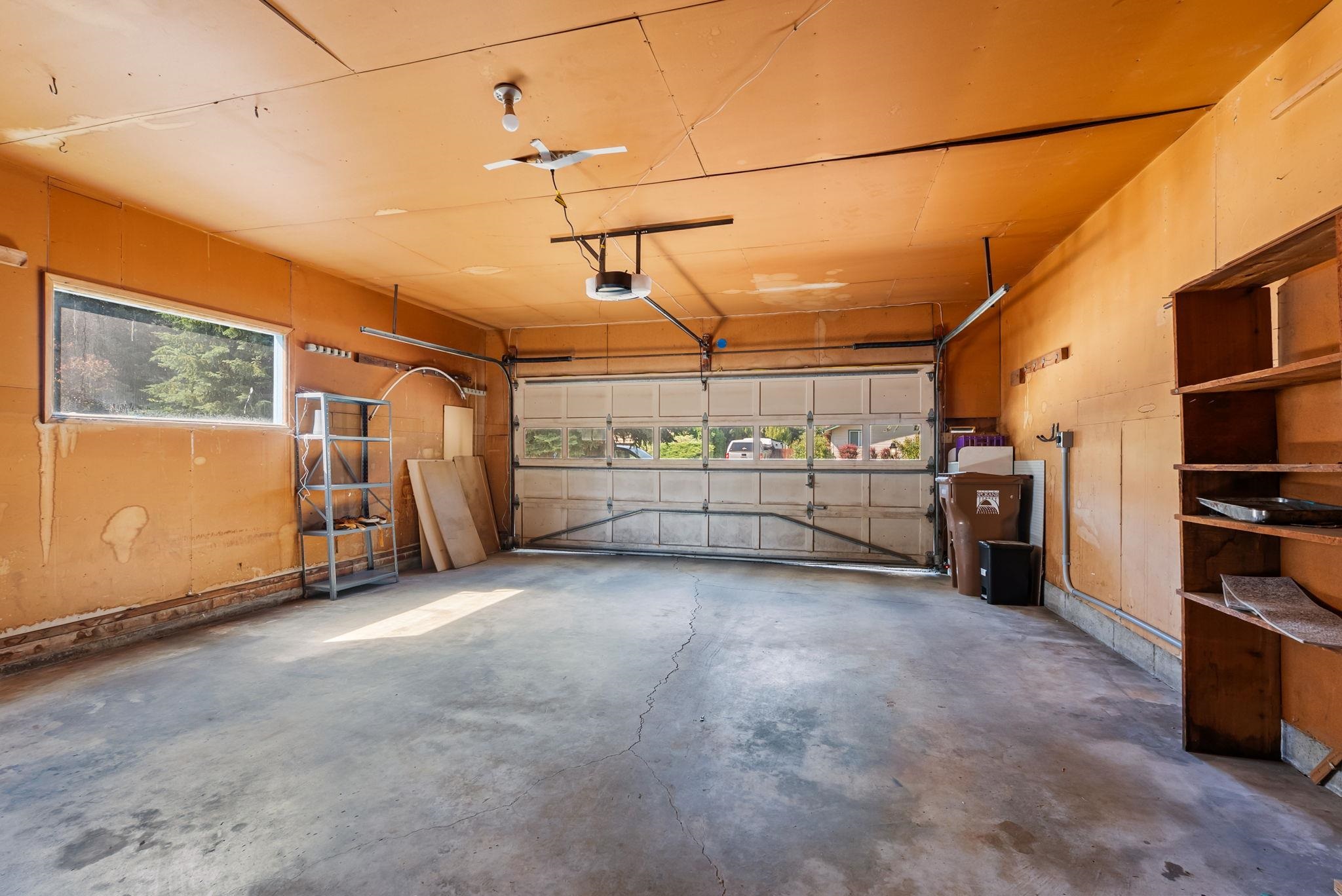 2504 E 40TH Ave - Photo 37