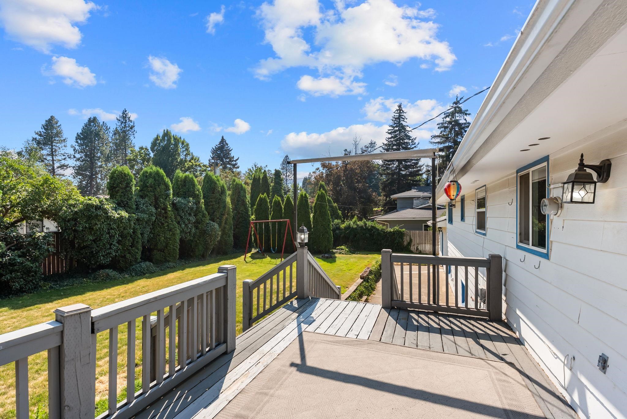 2504 E 40TH Ave - Photo 43