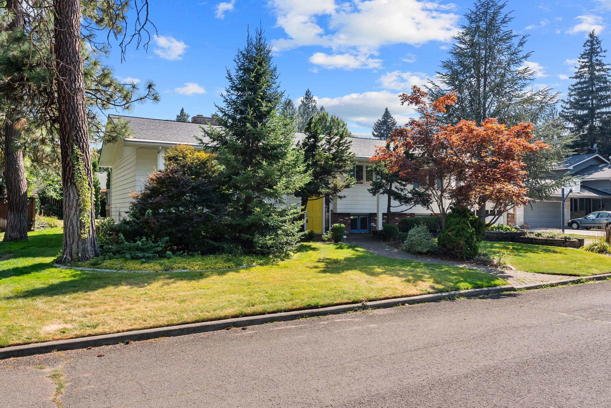 2504 E 40TH Ave - Photo 45