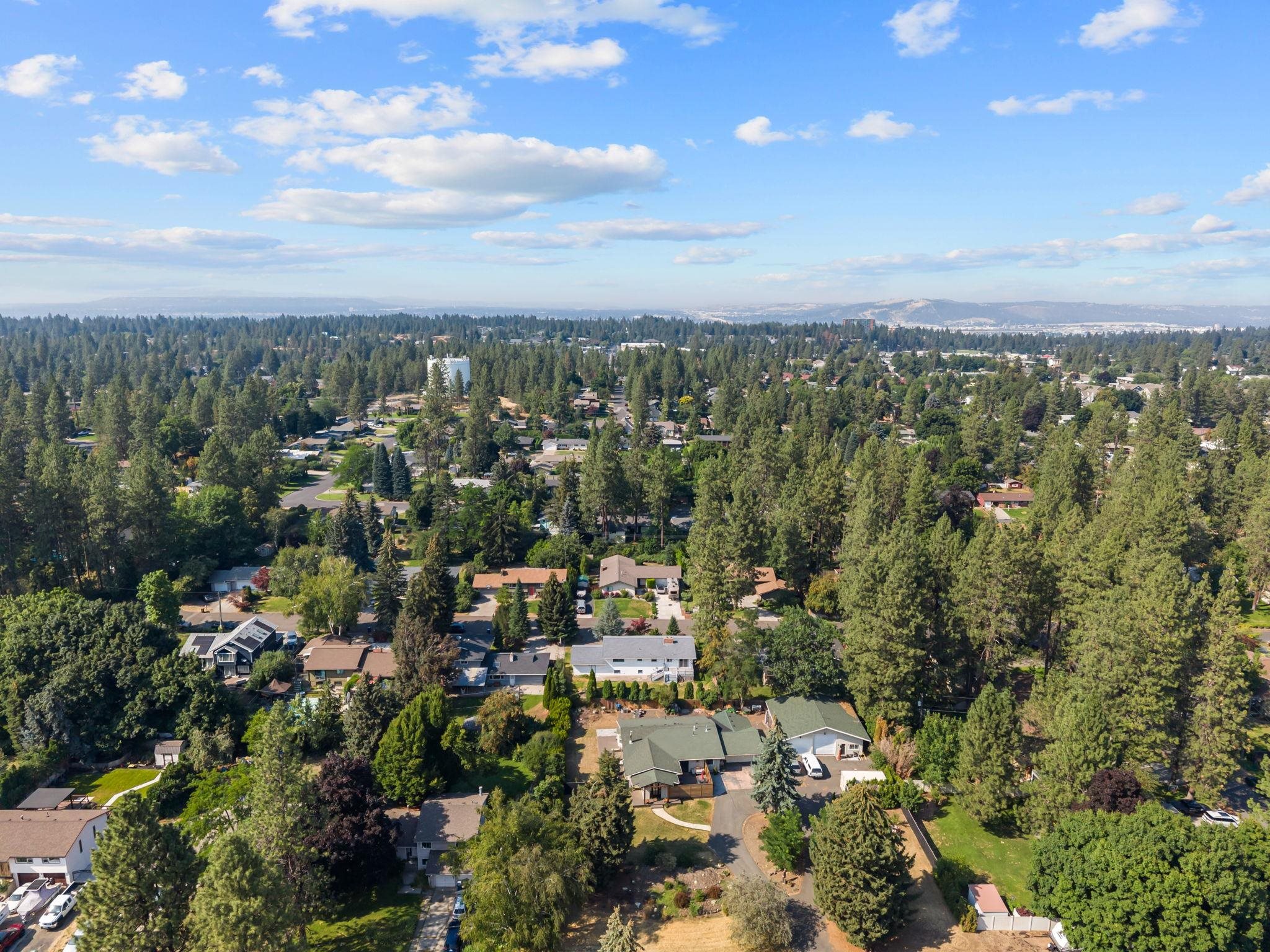2504 E 40TH Ave - Photo 47