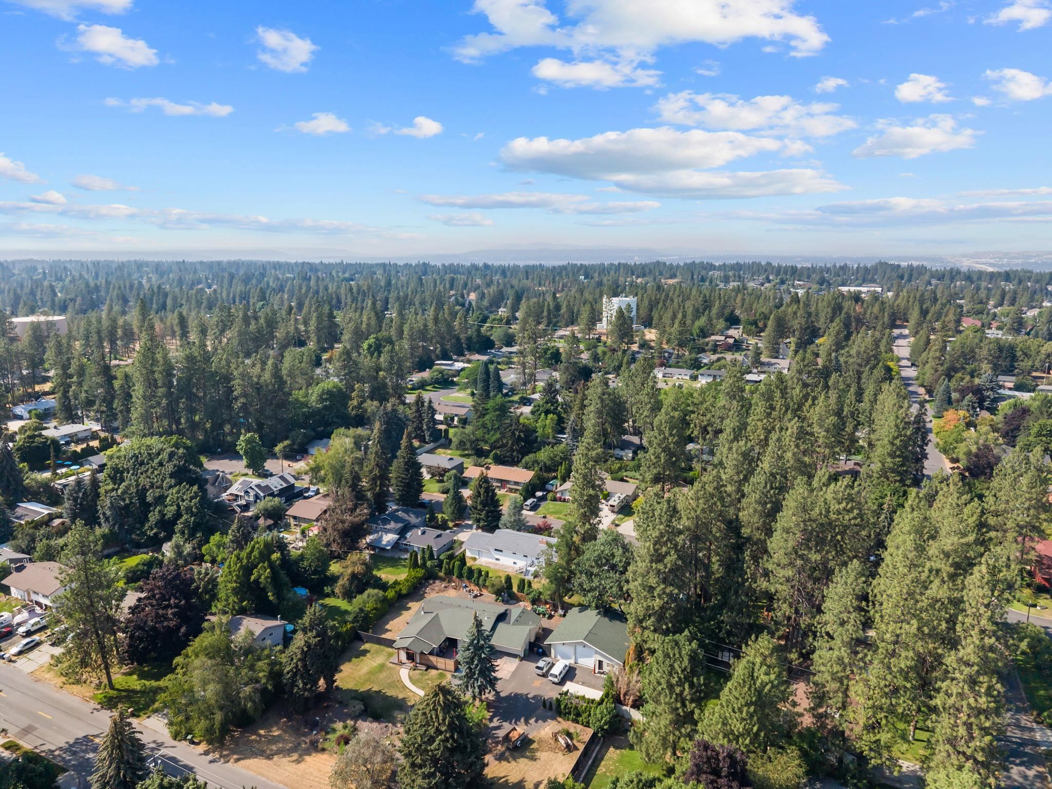 2504 E 40TH Ave - Photo 48