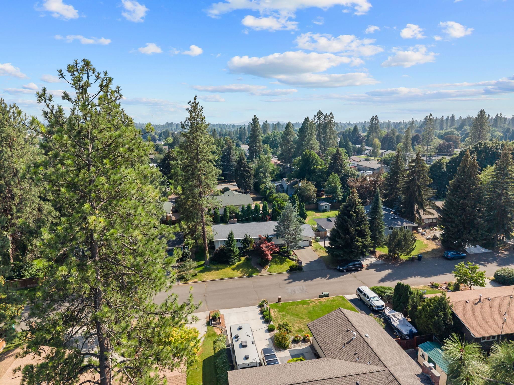 2504 E 40TH Ave - Photo 49