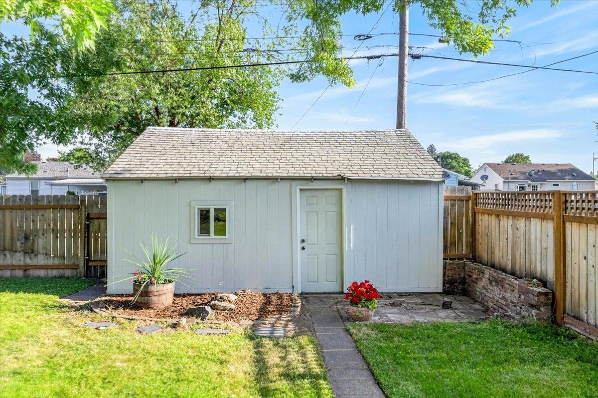 904 E Joseph Ave - Photo 40