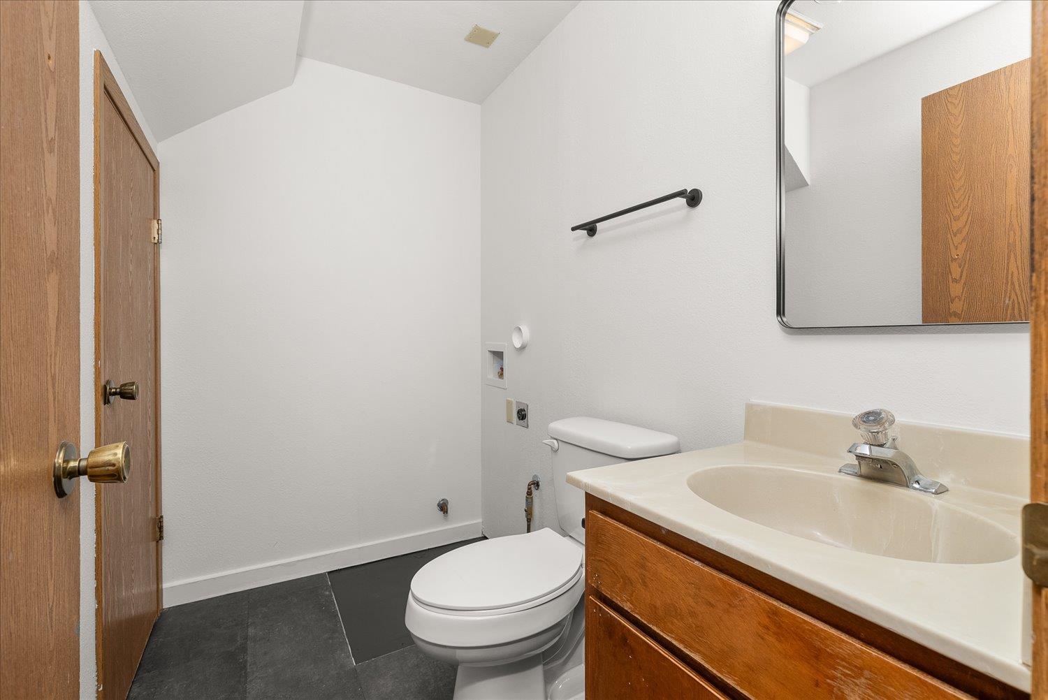2107 N Houk Rd - Photo 18