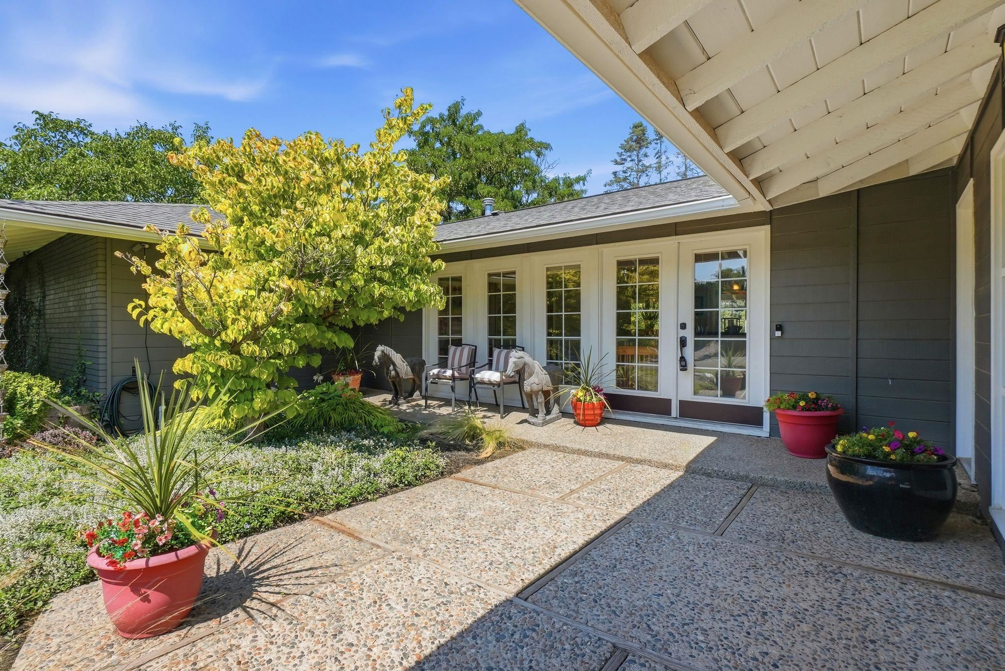 4509 E 56th Ave - Photo 3