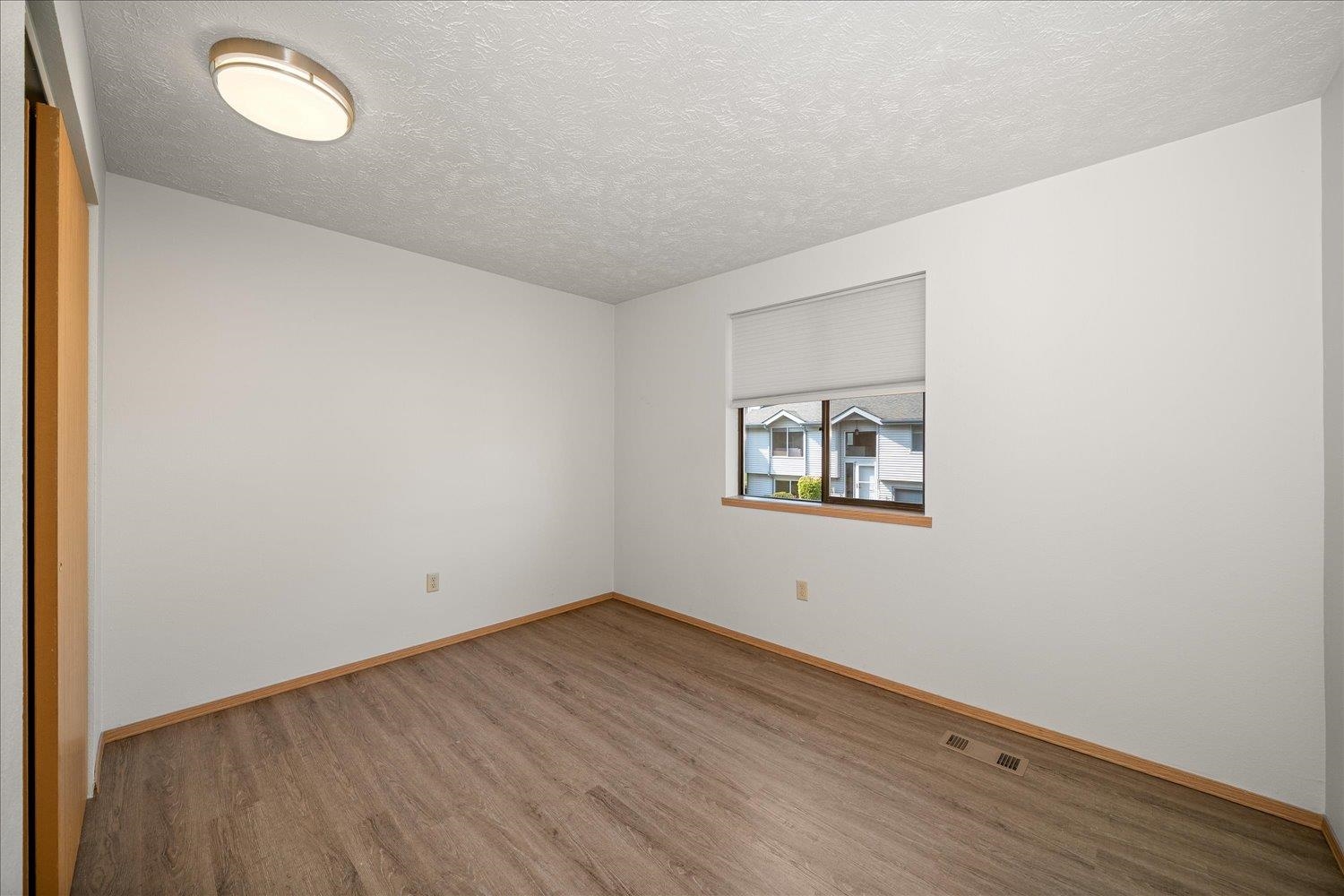 930 E CALKINS Dr - Photo 19