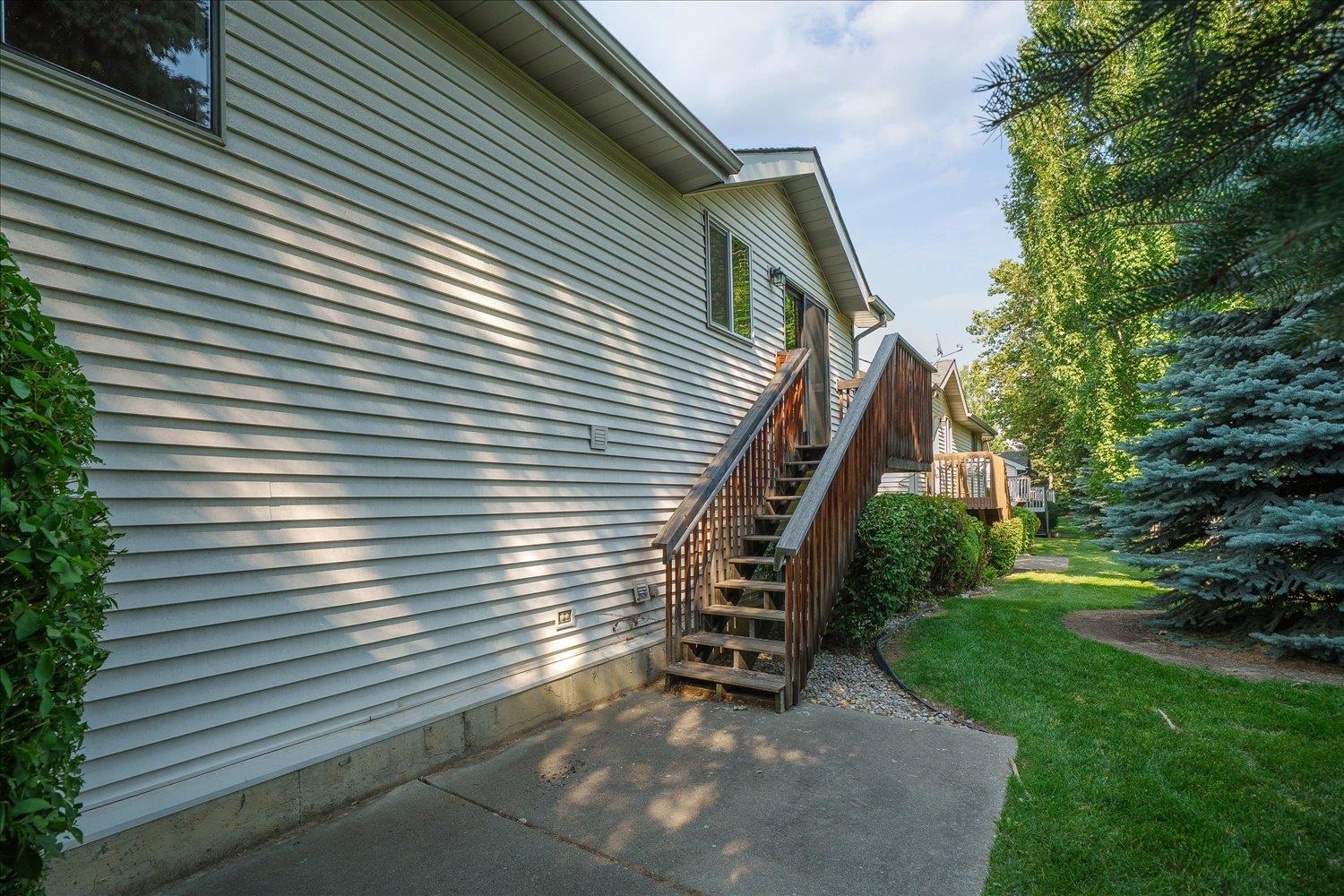 930 E CALKINS Dr - Photo 36