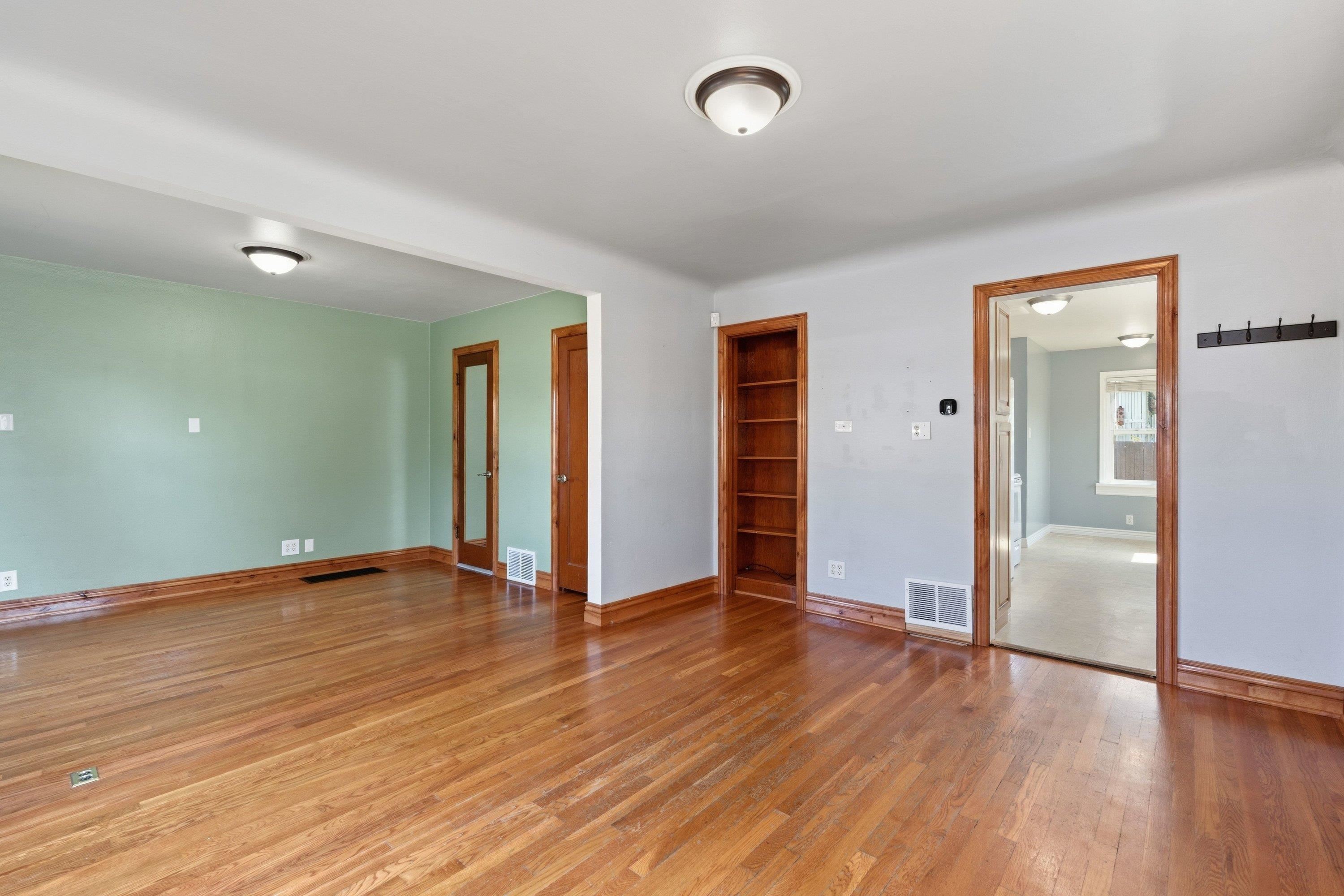 1228 W Grace Ave Ave - Photo 9