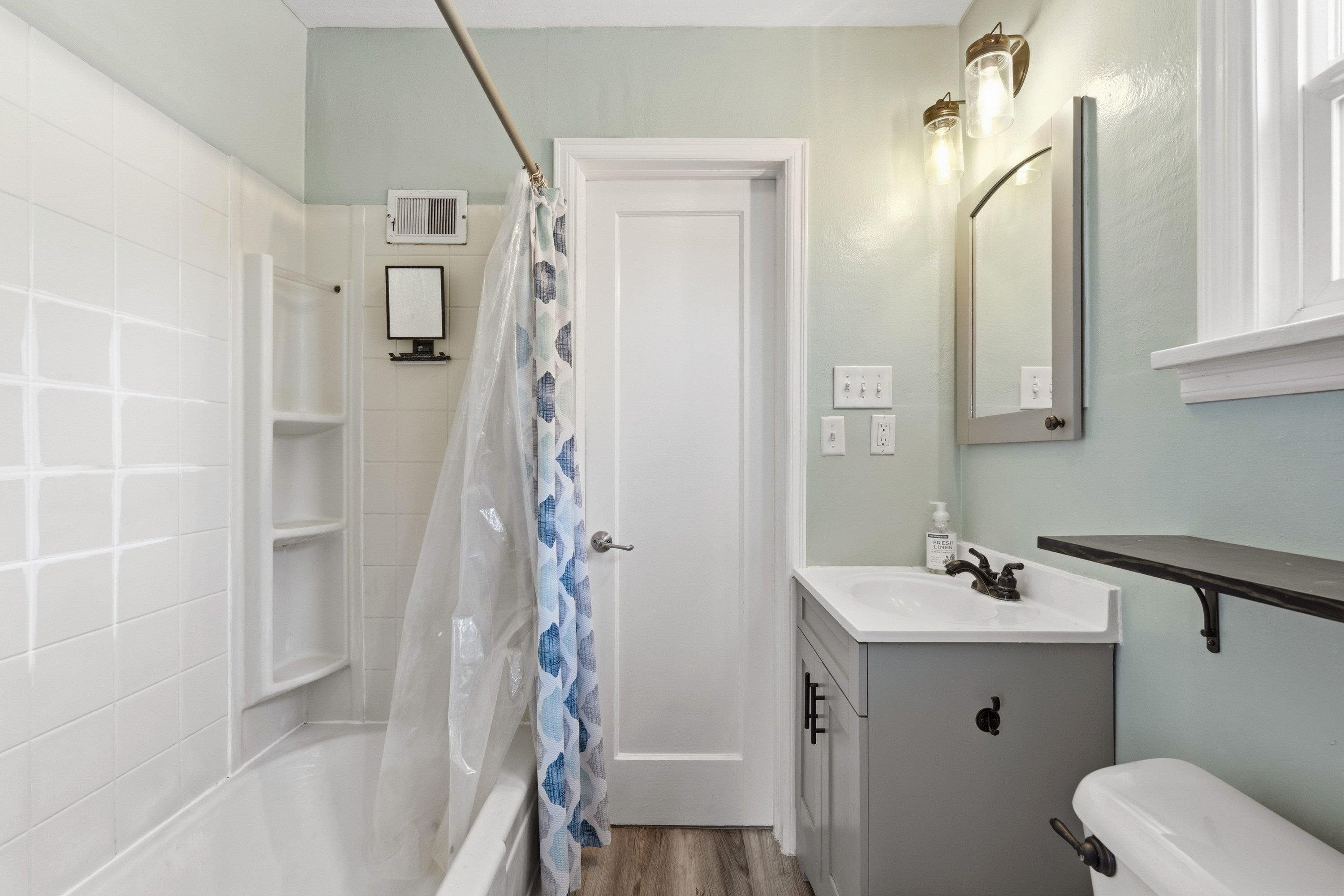 1228 W Grace Ave Ave - Photo 17