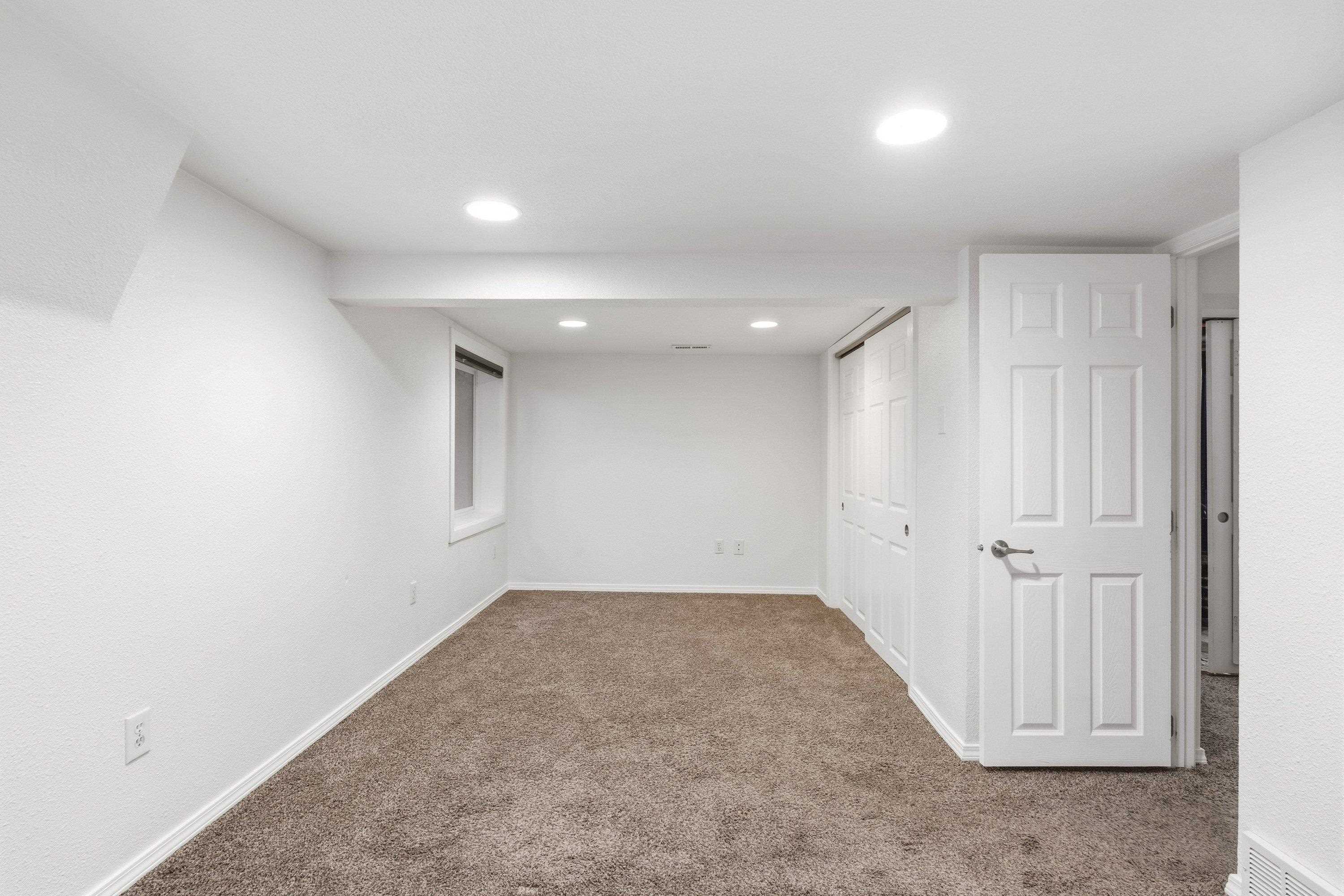 1228 W Grace Ave Ave - Photo 20