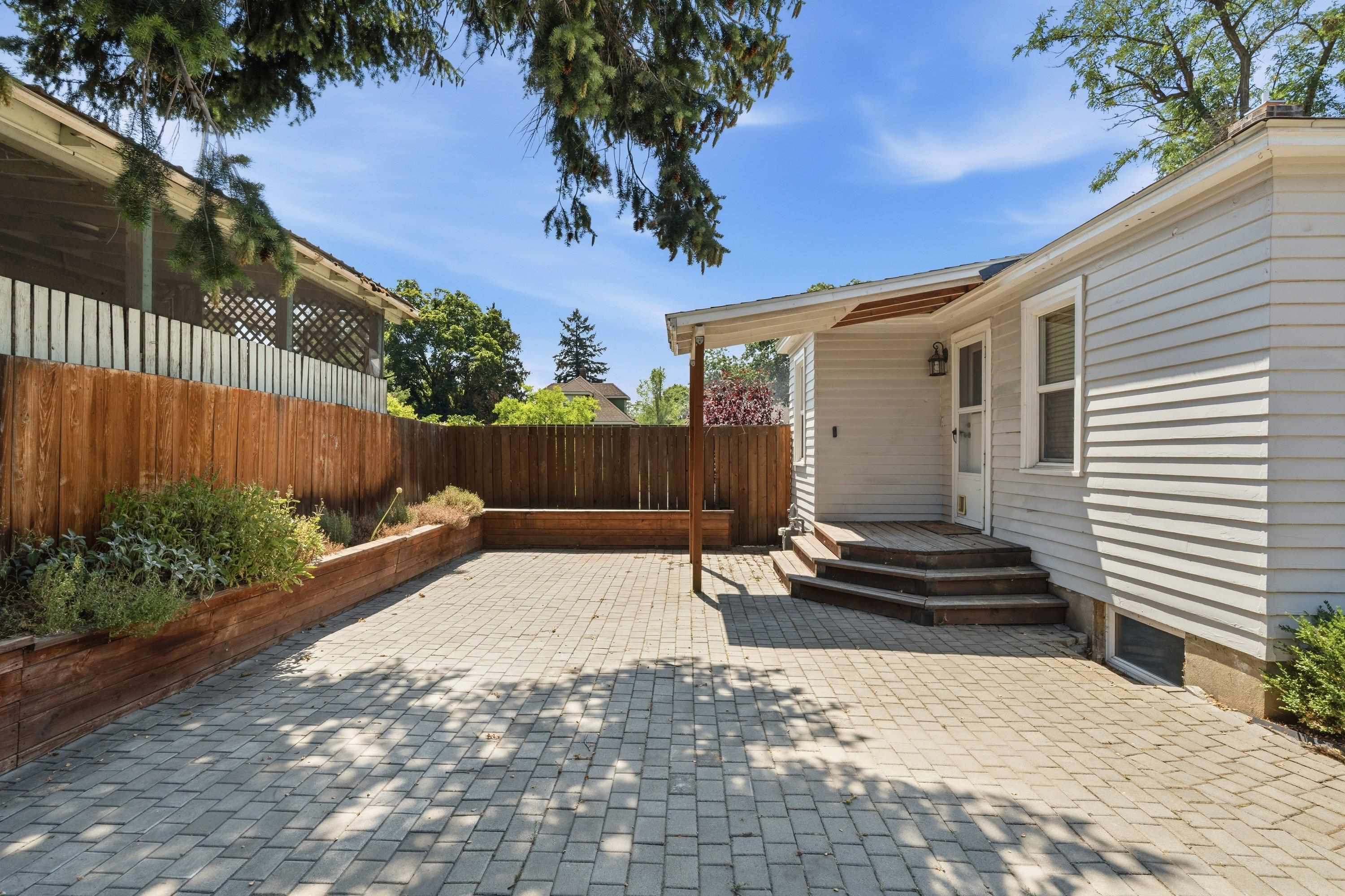 1228 W Grace Ave Ave - Photo 24