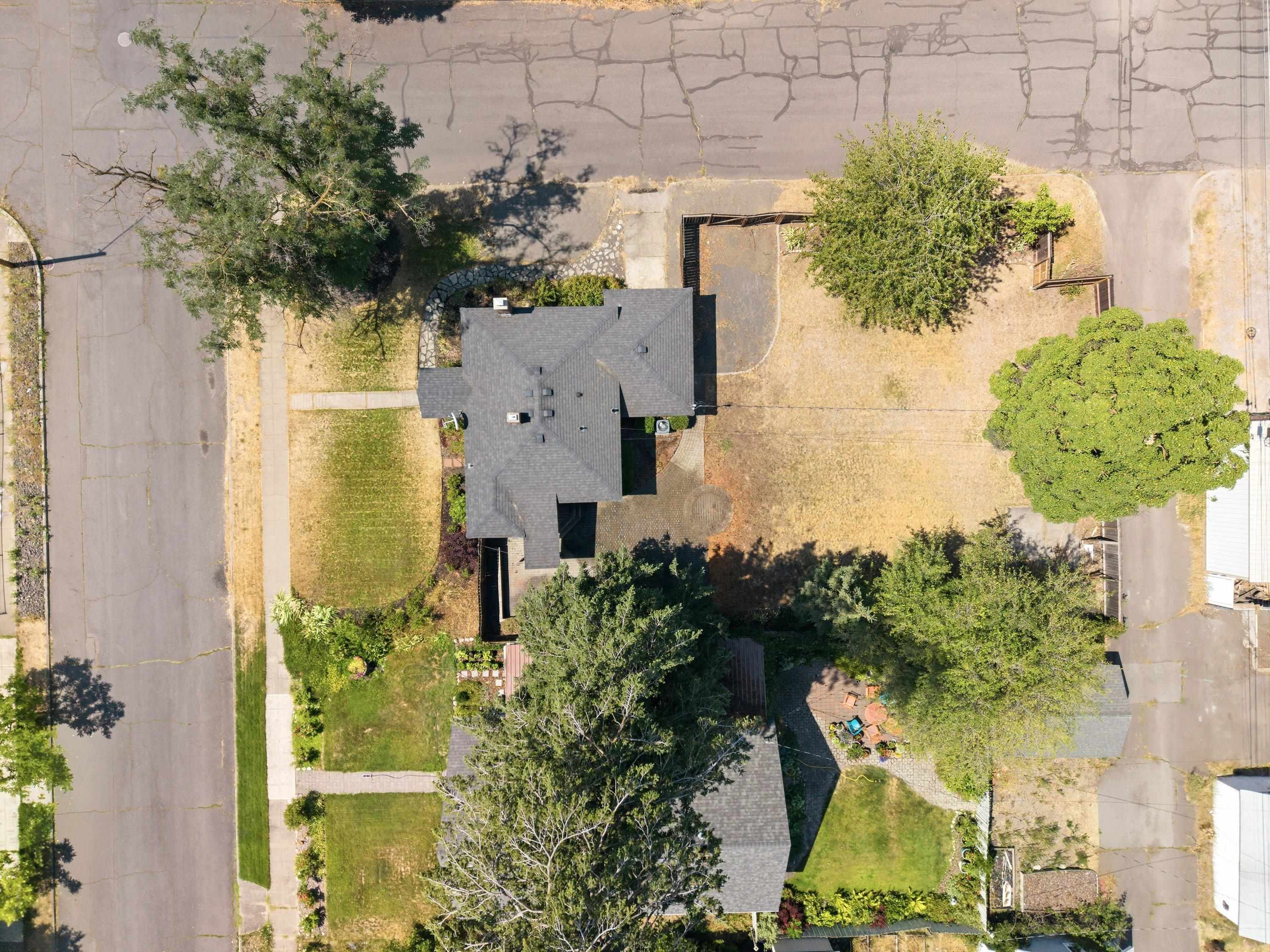 1228 W Grace Ave Ave - Photo 30