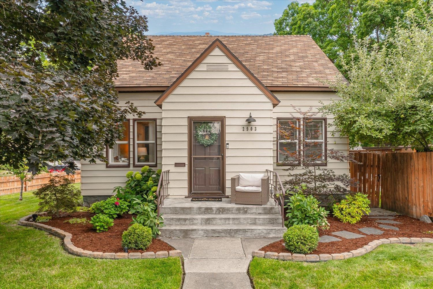 2903 W Sinto Ave - Photo 1