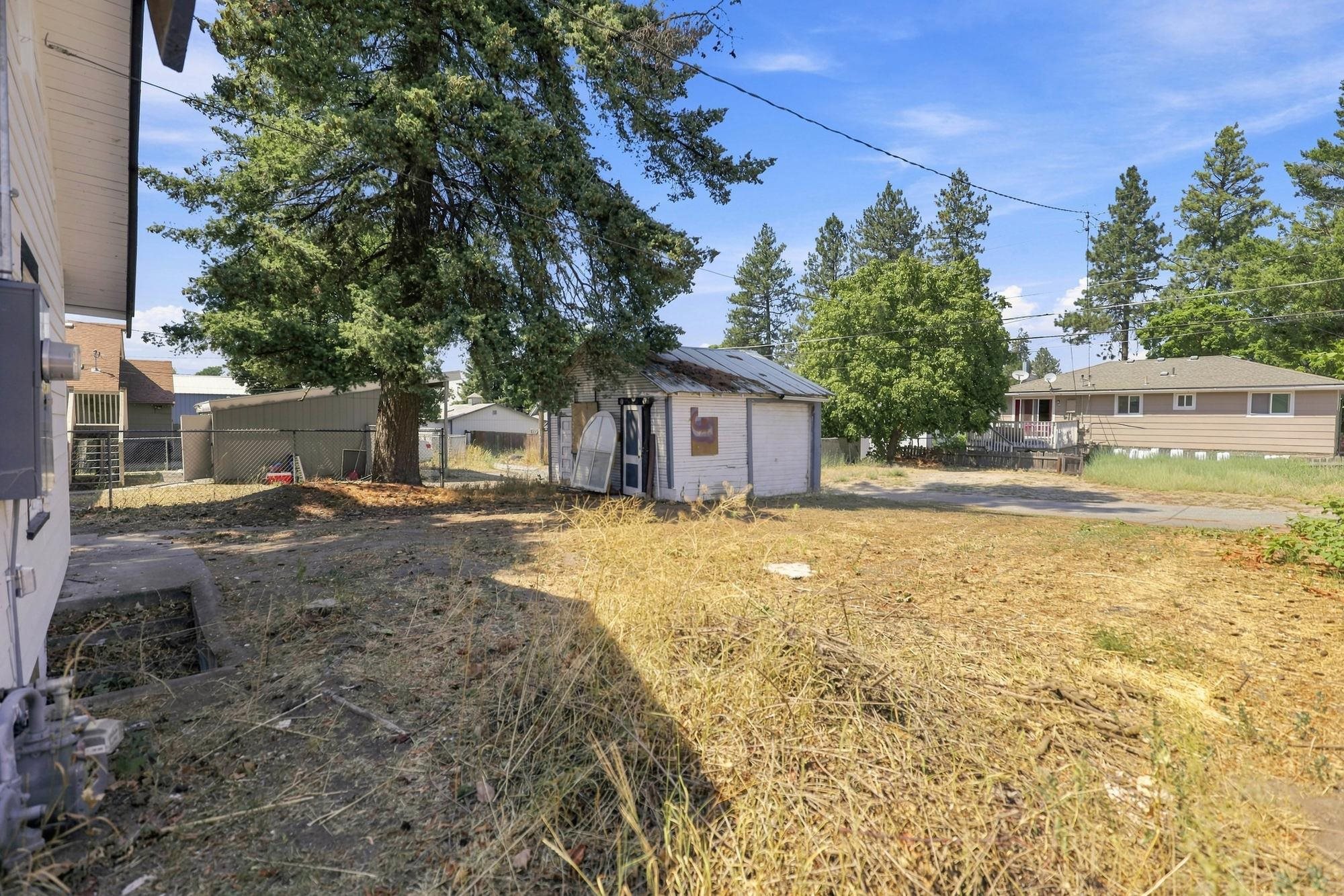 1103 E Broad Ave - Photo 18