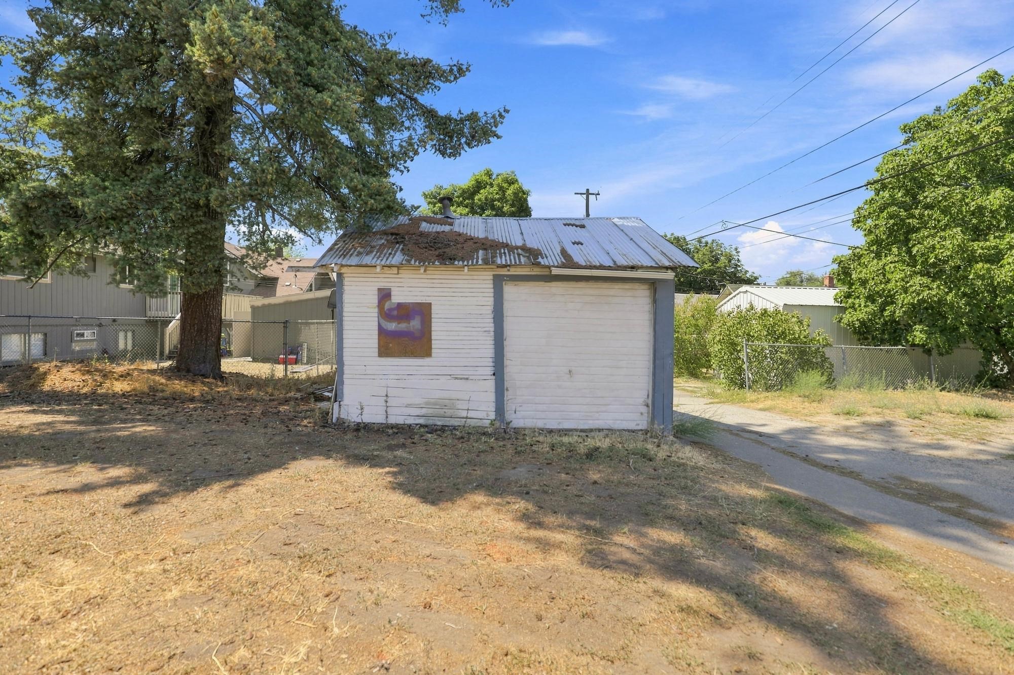 1103 E Broad Ave - Photo 20