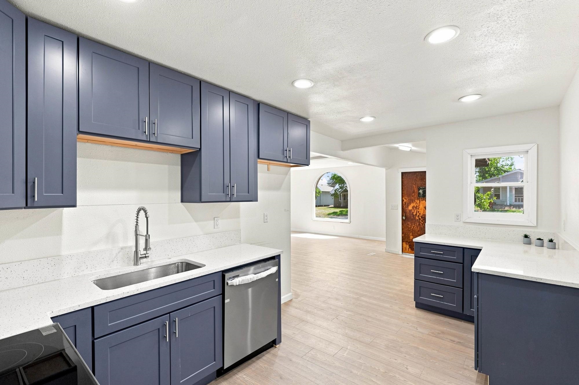 1103 E Broad Ave - Photo 10