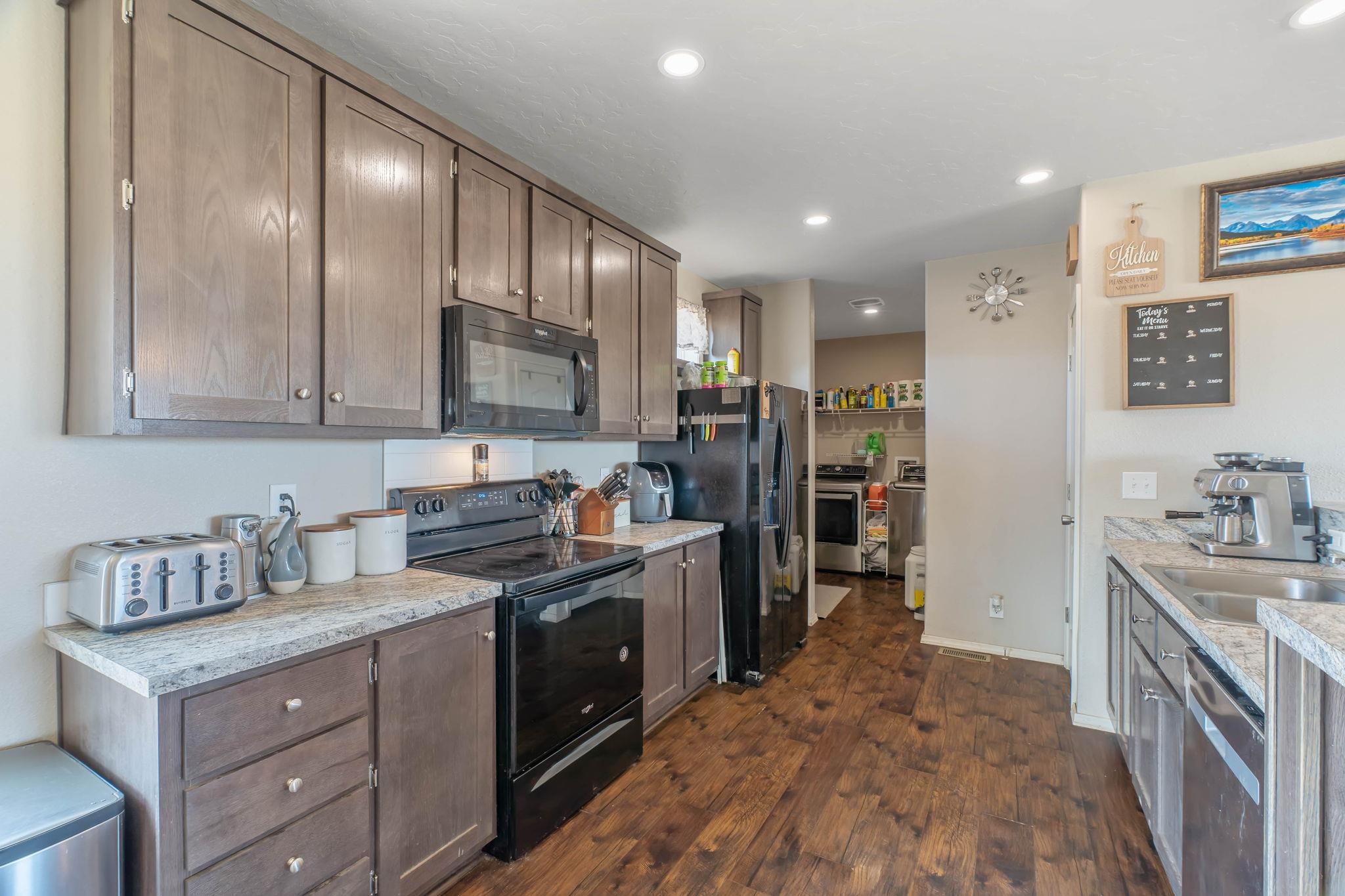 1002 S Dover Rd - Photo 9