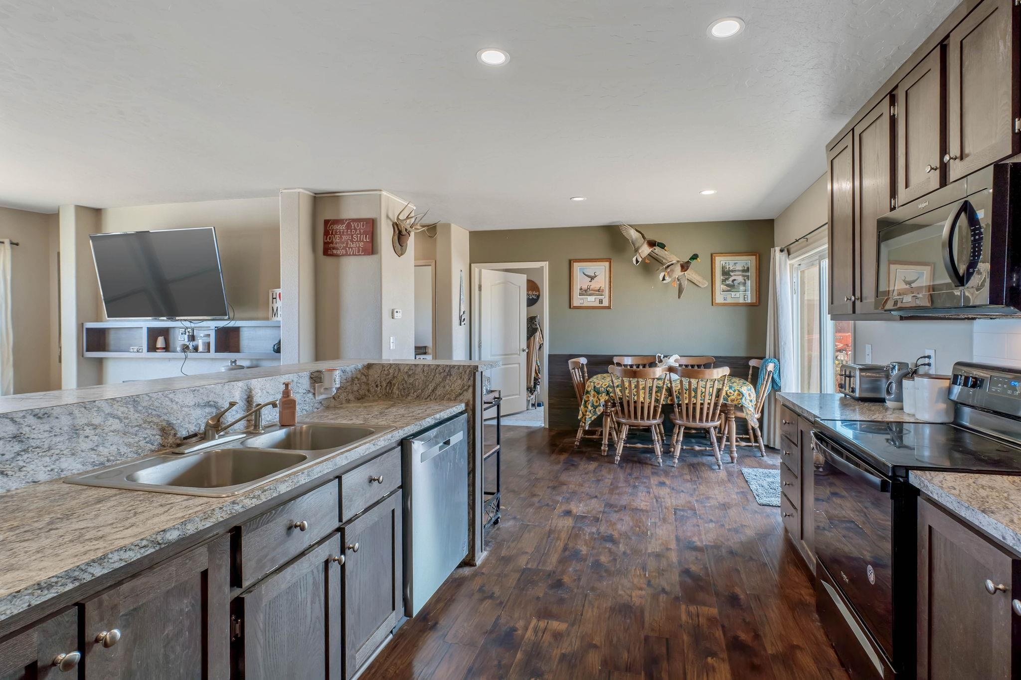 1002 S Dover Rd - Photo 12