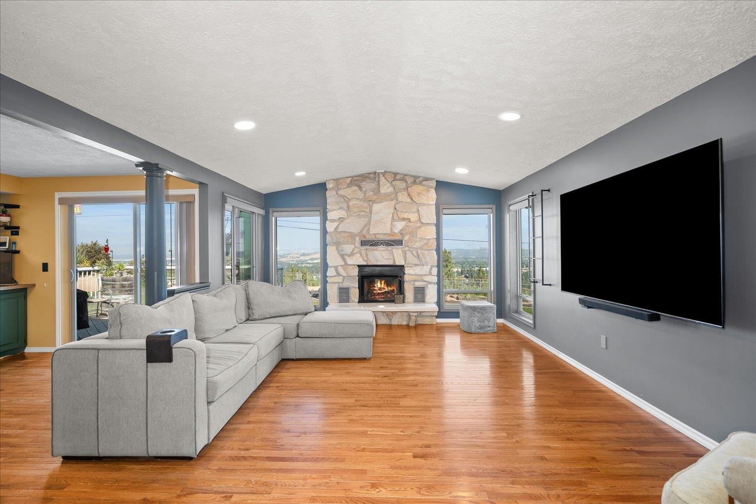 8116 N N Panorama Dr - Photo 5