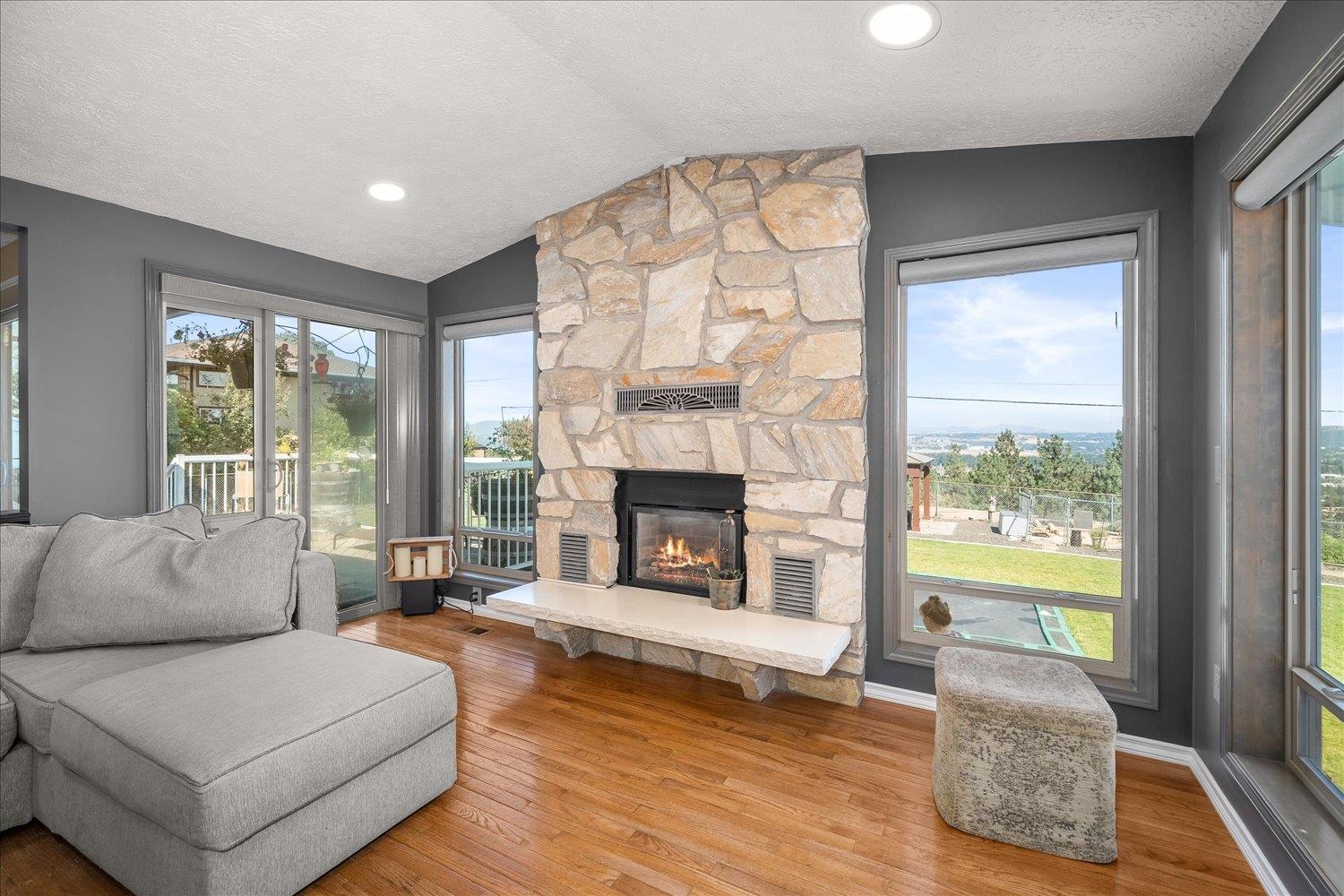 8116 N N Panorama Dr - Photo 6