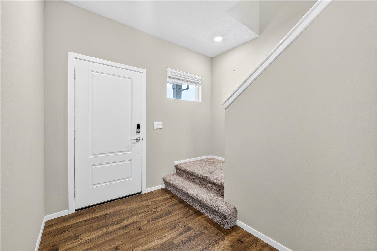 12212 N Greene St - Photo 6