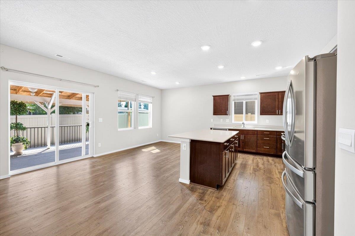 12212 N Greene St - Photo 16