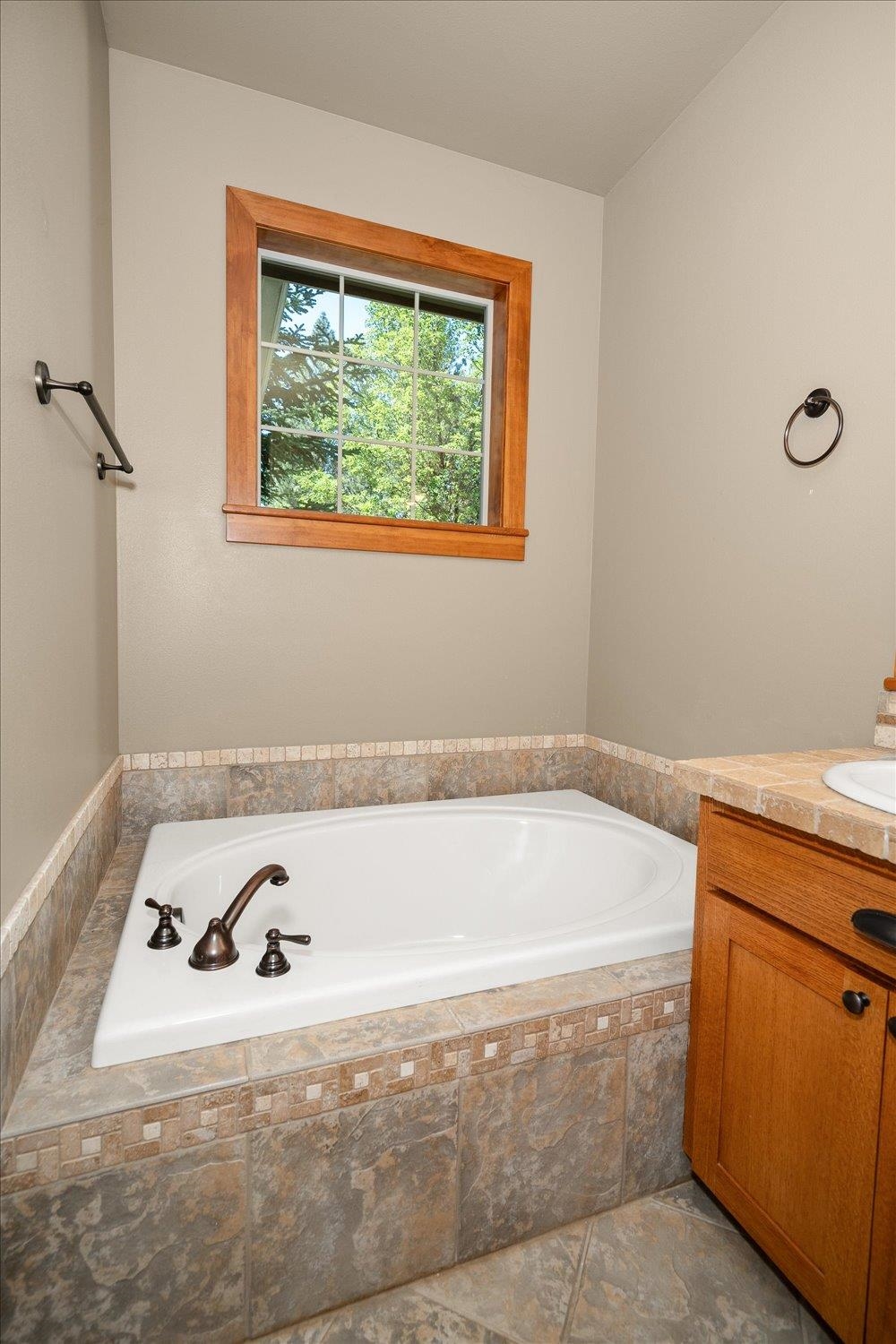 401 W Trailridge Ct - Photo 19