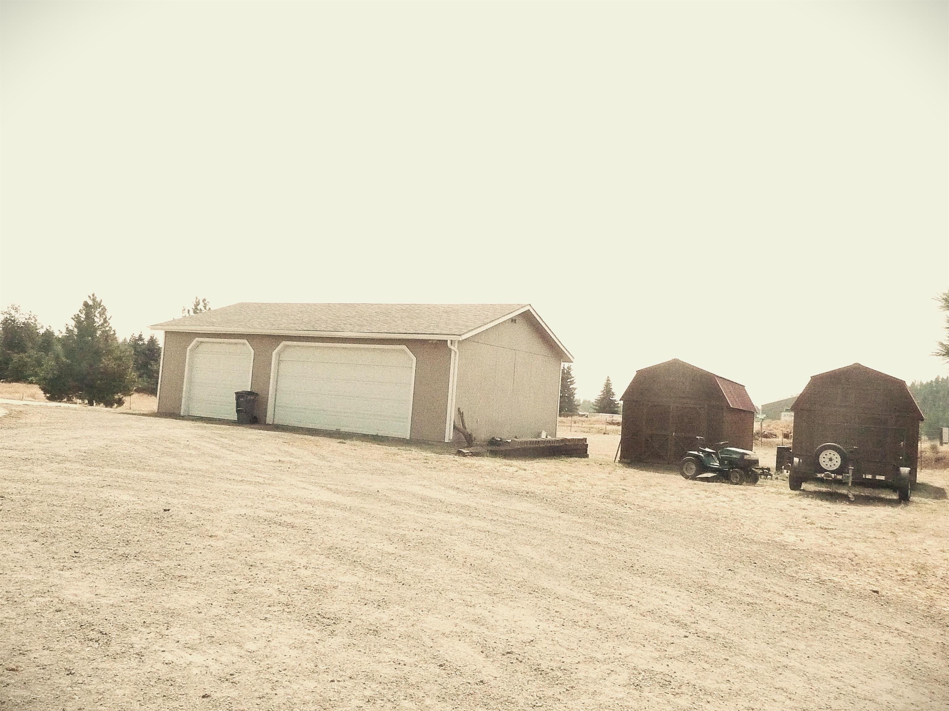 13724 W Medical Lakes 4 Lakes Rd - Photo 4