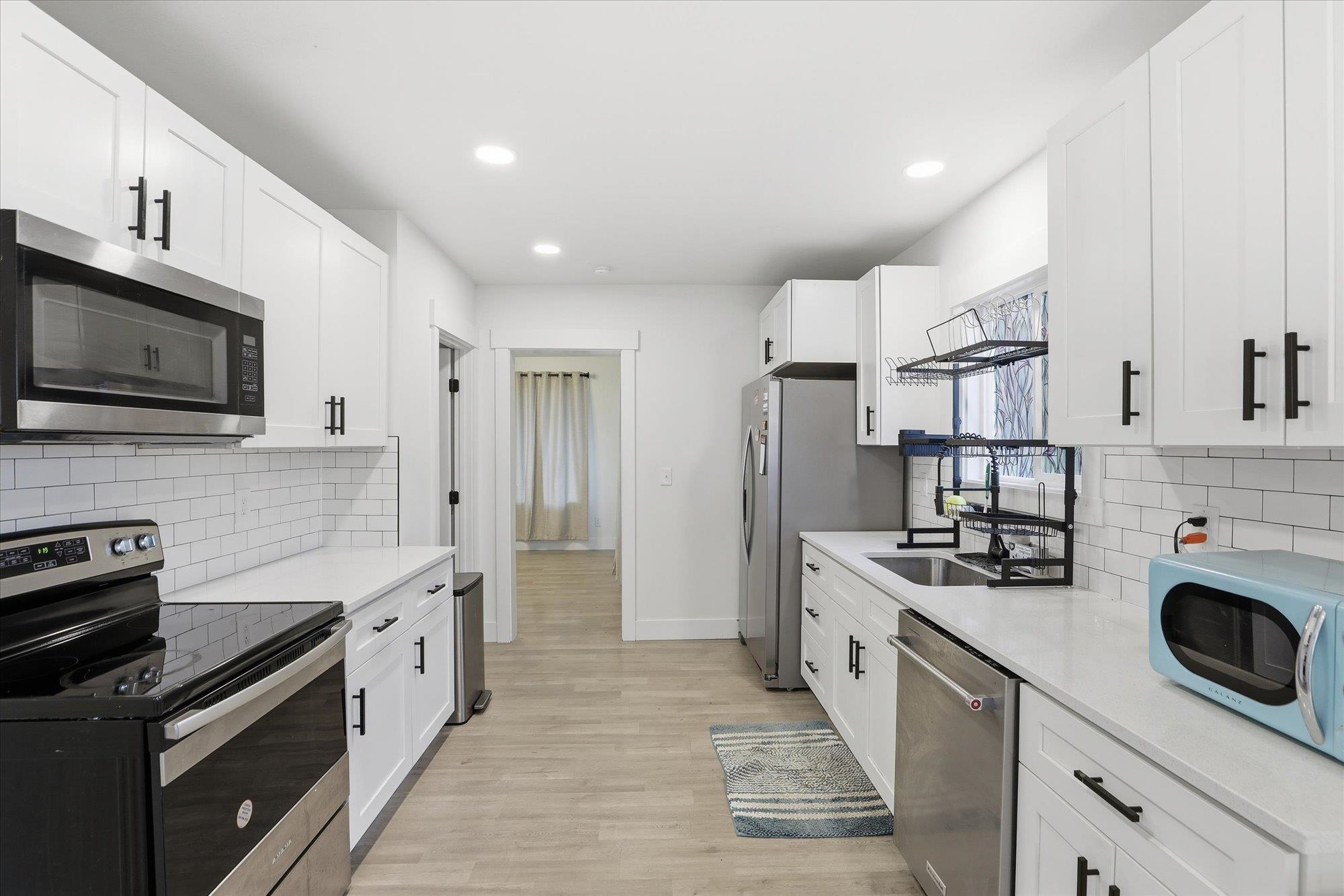 3812 E 4th Ave - Photo 2