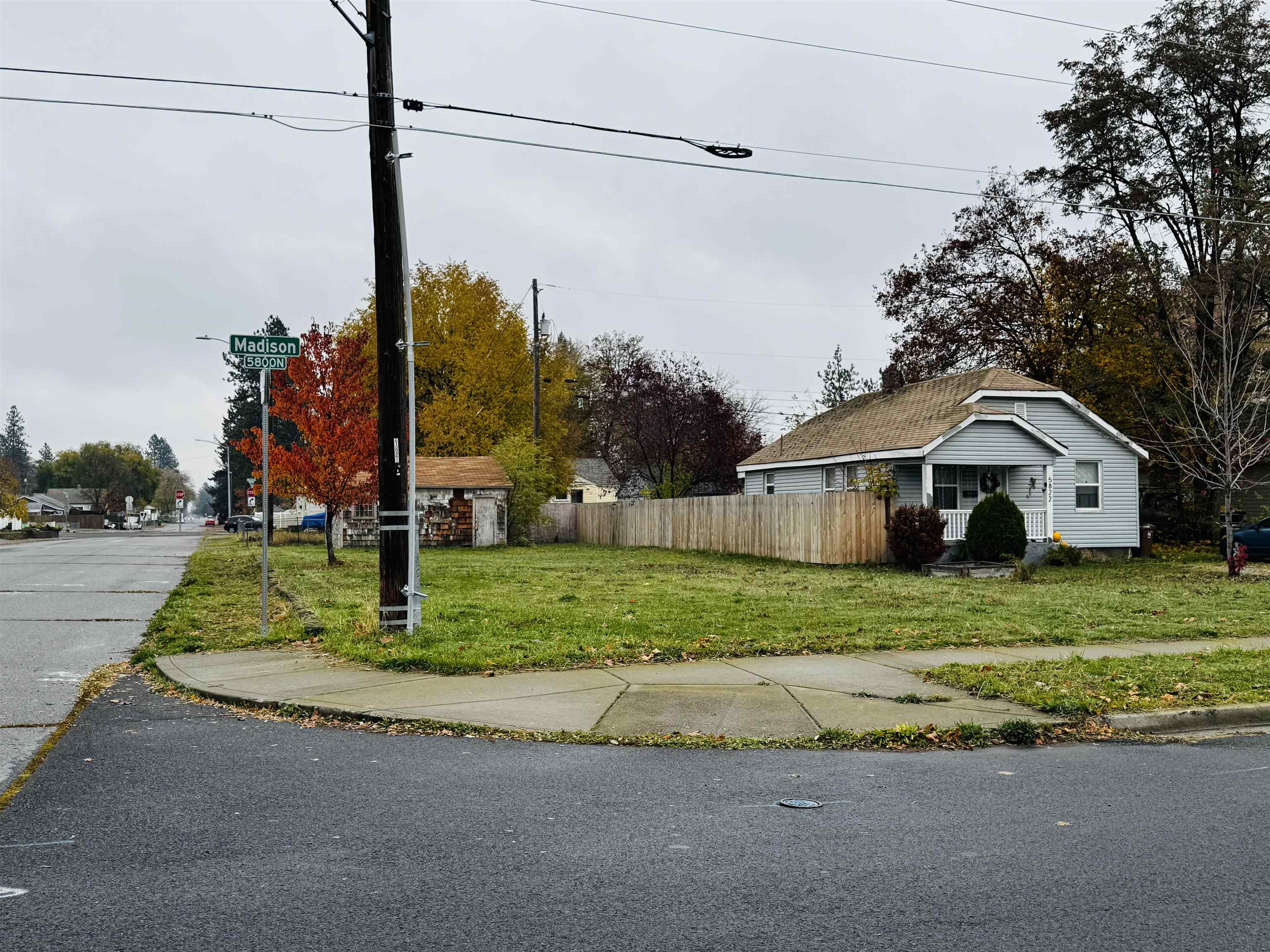 5826 N Madison St - Photo 10