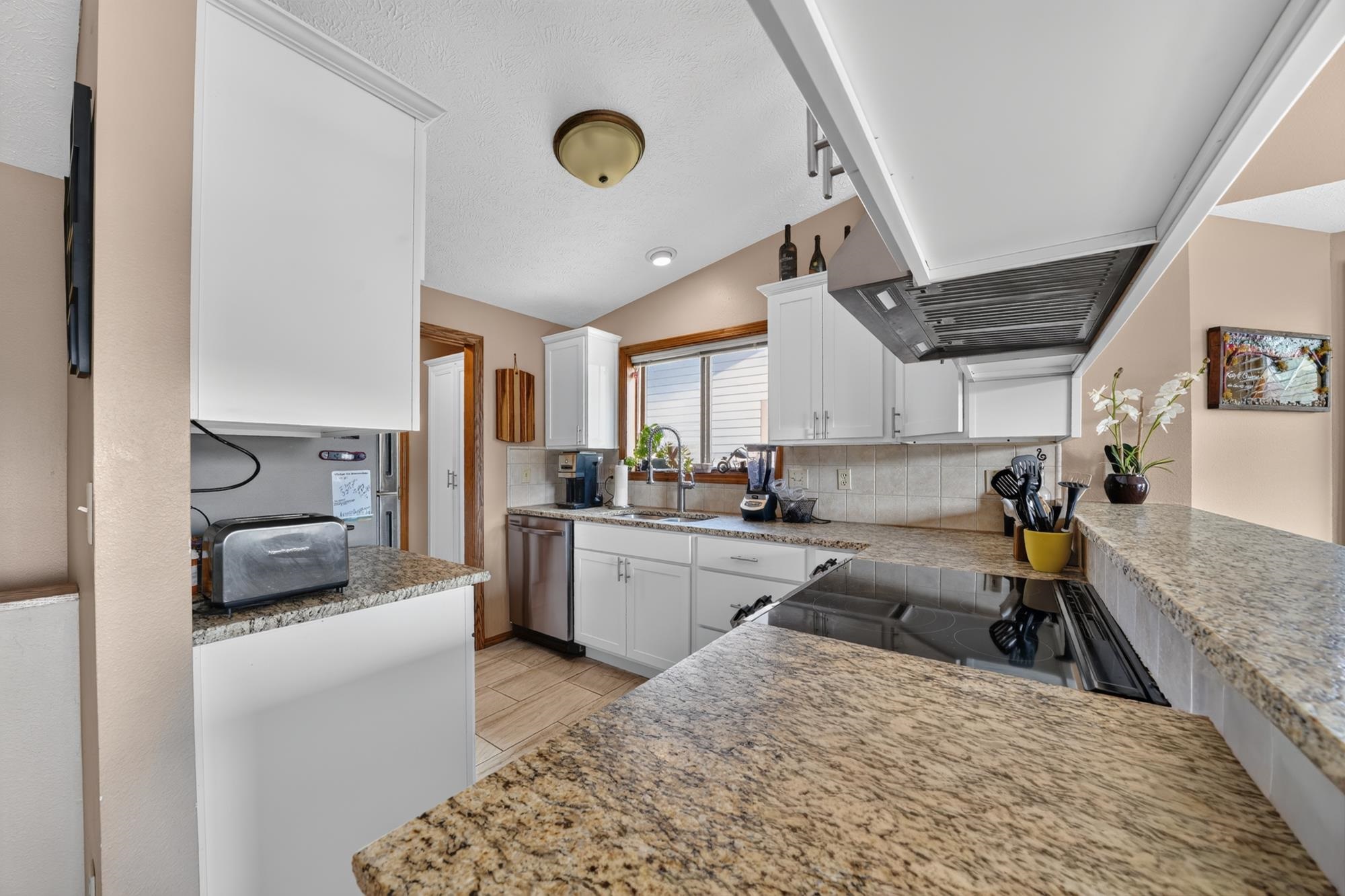 3821 S Alder Dr - Photo 11