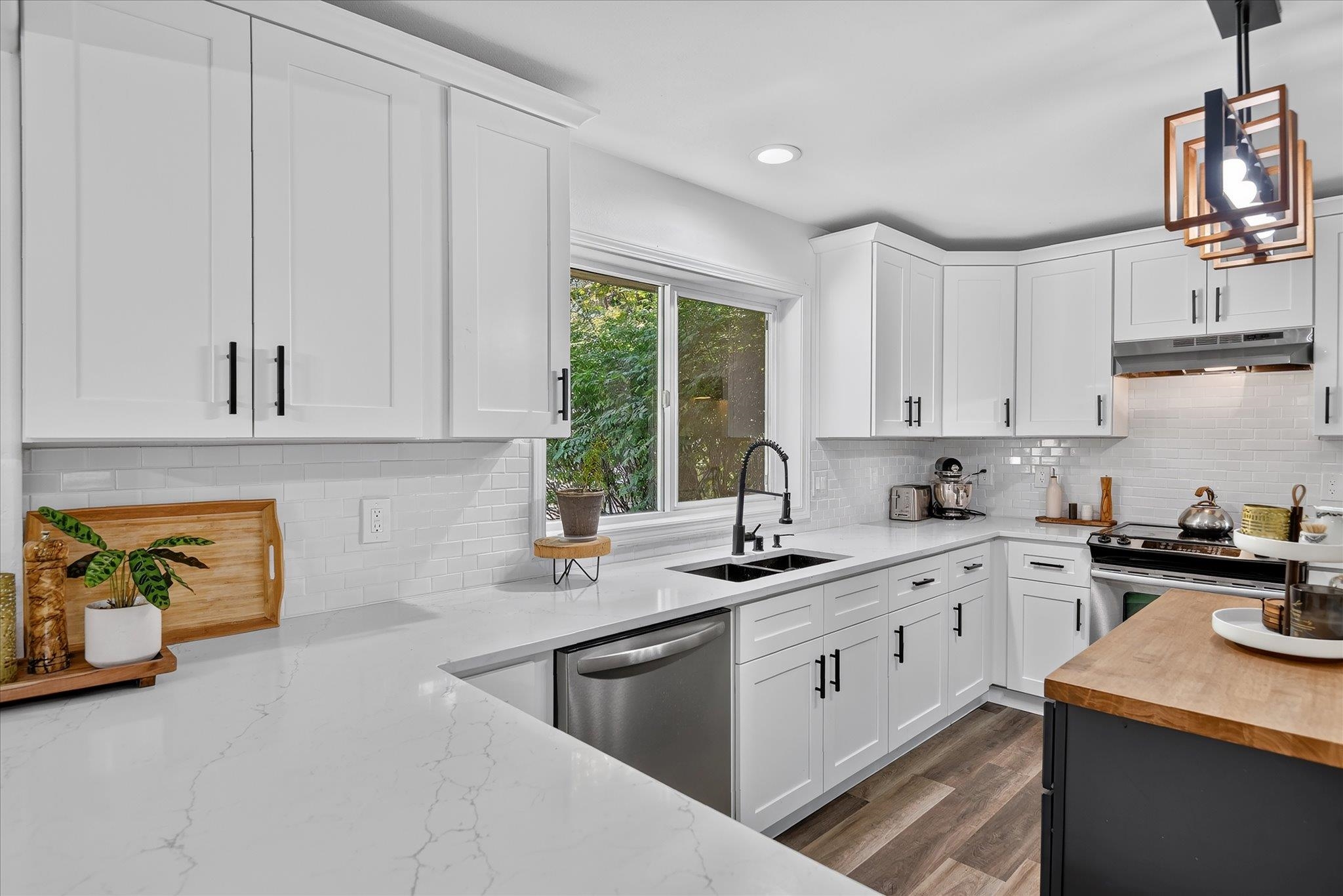 10108 N SEMINOLE Dr - Photo 16