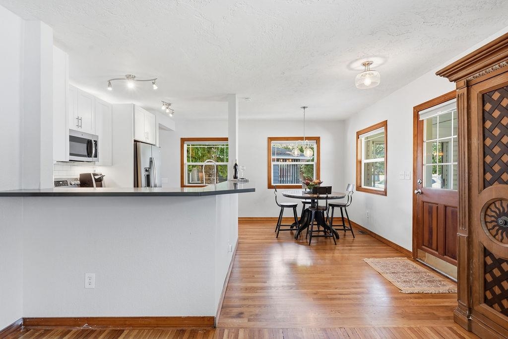 13804 E 16th Ave - Photo 6